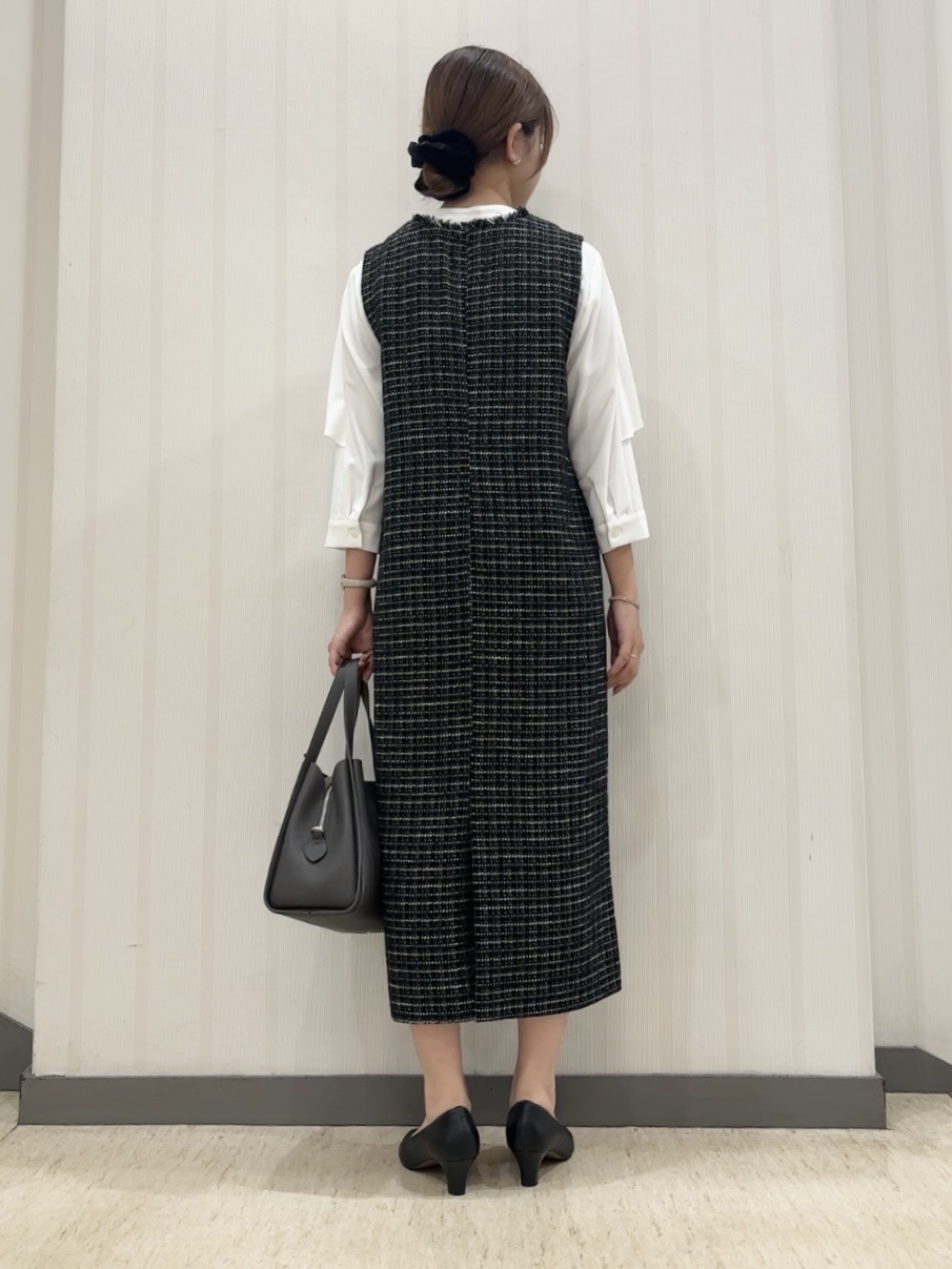 ちひさんの「INDIVI｜【羽織りにも！/UVケア/着る日傘】ケープ風ブラウス」を使ったコーディネート