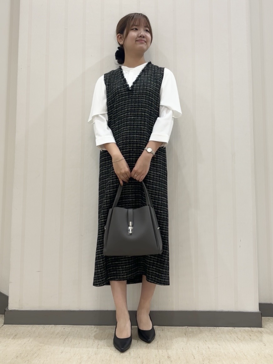 ちひさんの「INDIVI｜【羽織りにも！/UVケア/着る日傘】ケープ風ブラウス」を使ったコーディネート