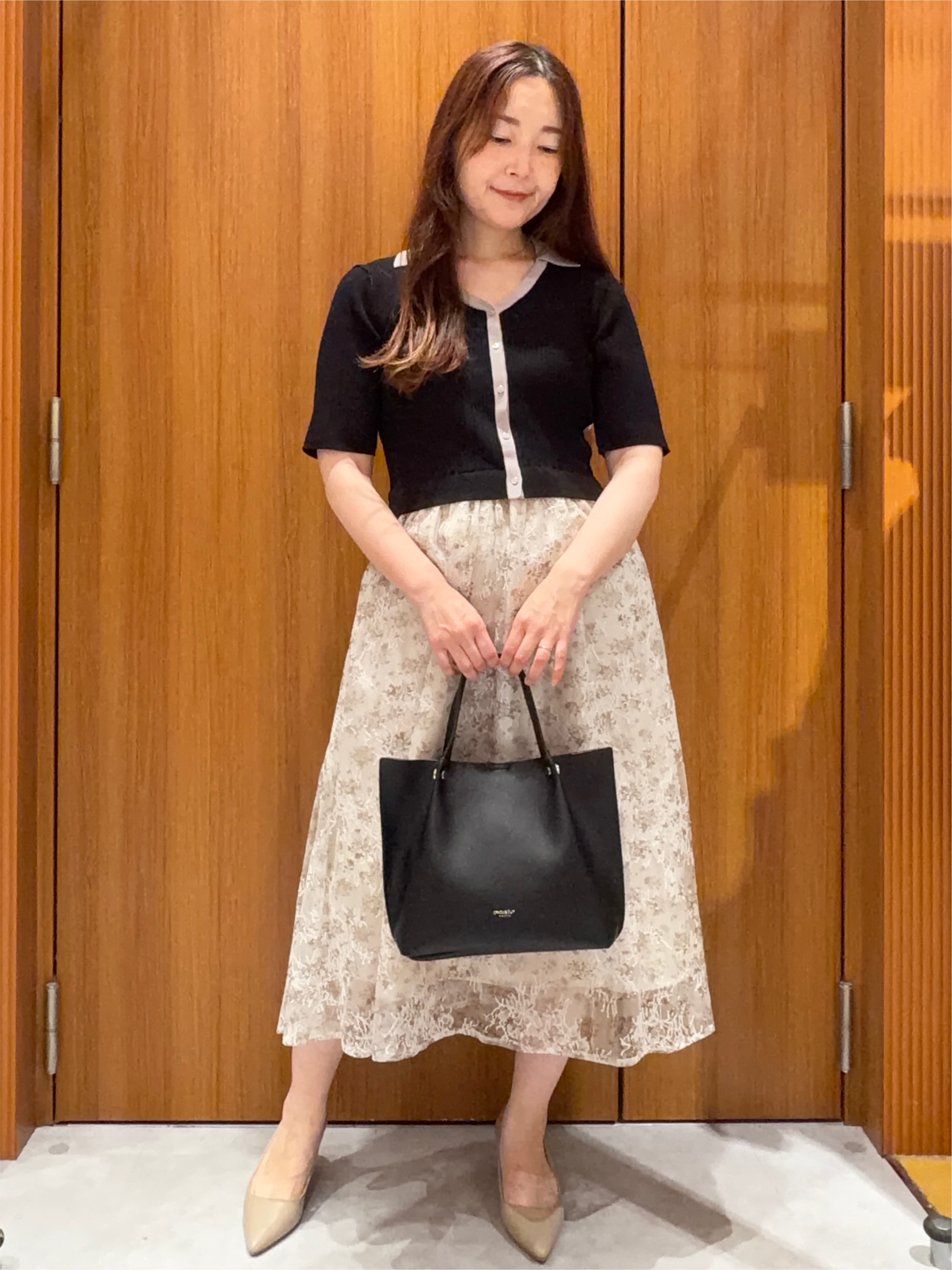 アスカさんの「index｜花柄ドッキング衿付きワンピース【洗濯機OK】」を使ったコーディネート