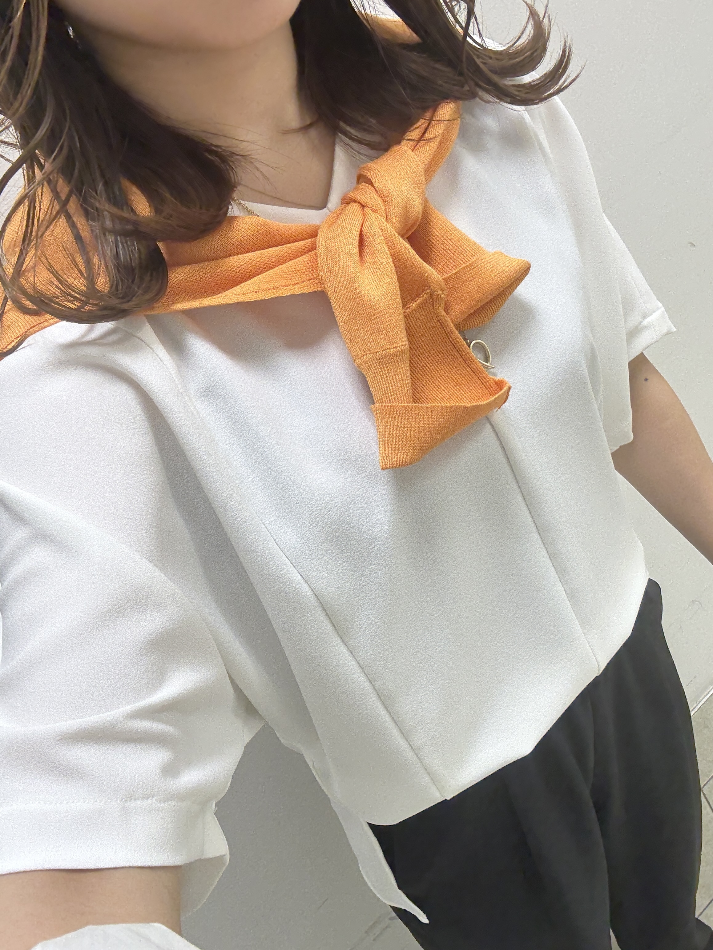 kahoさんの「INDIVI｜【体型＆二の腕カバー/着る日傘】ドルマントップス」を使ったコーディネート