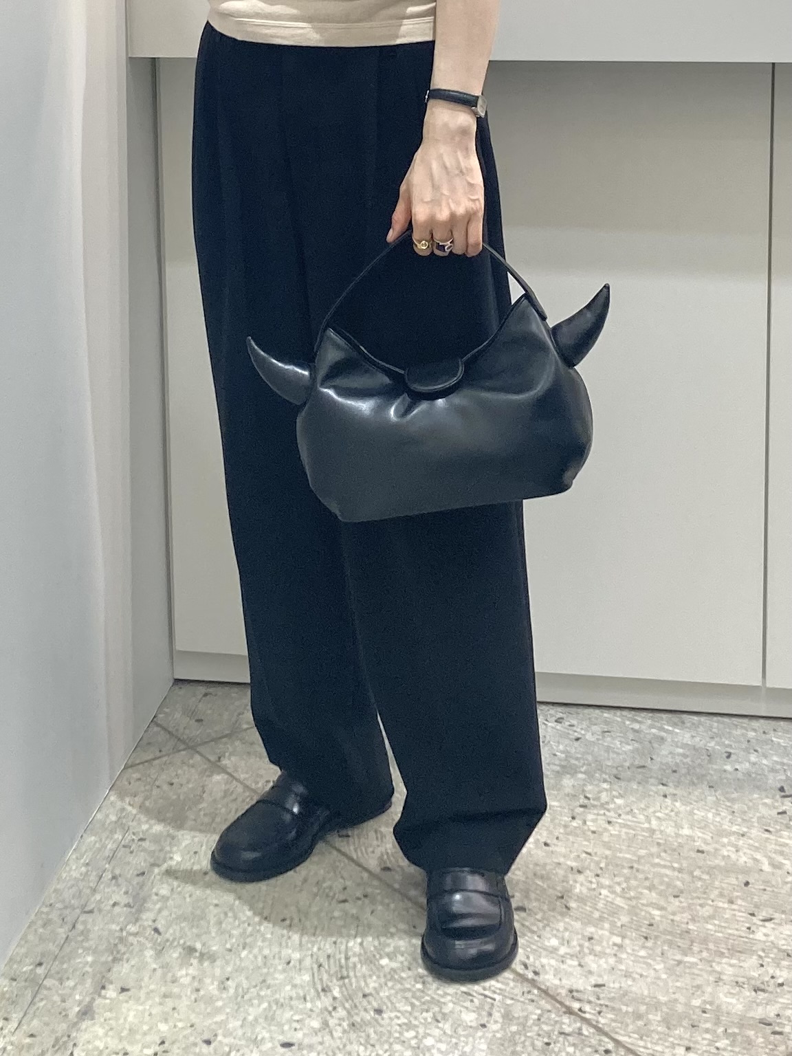 Oさんの「HIROKO HAYASHI｜【WEB・銀座店限定】LEO CORNA（レオ コルナ）ハンドバッグ」を使ったコーディネート