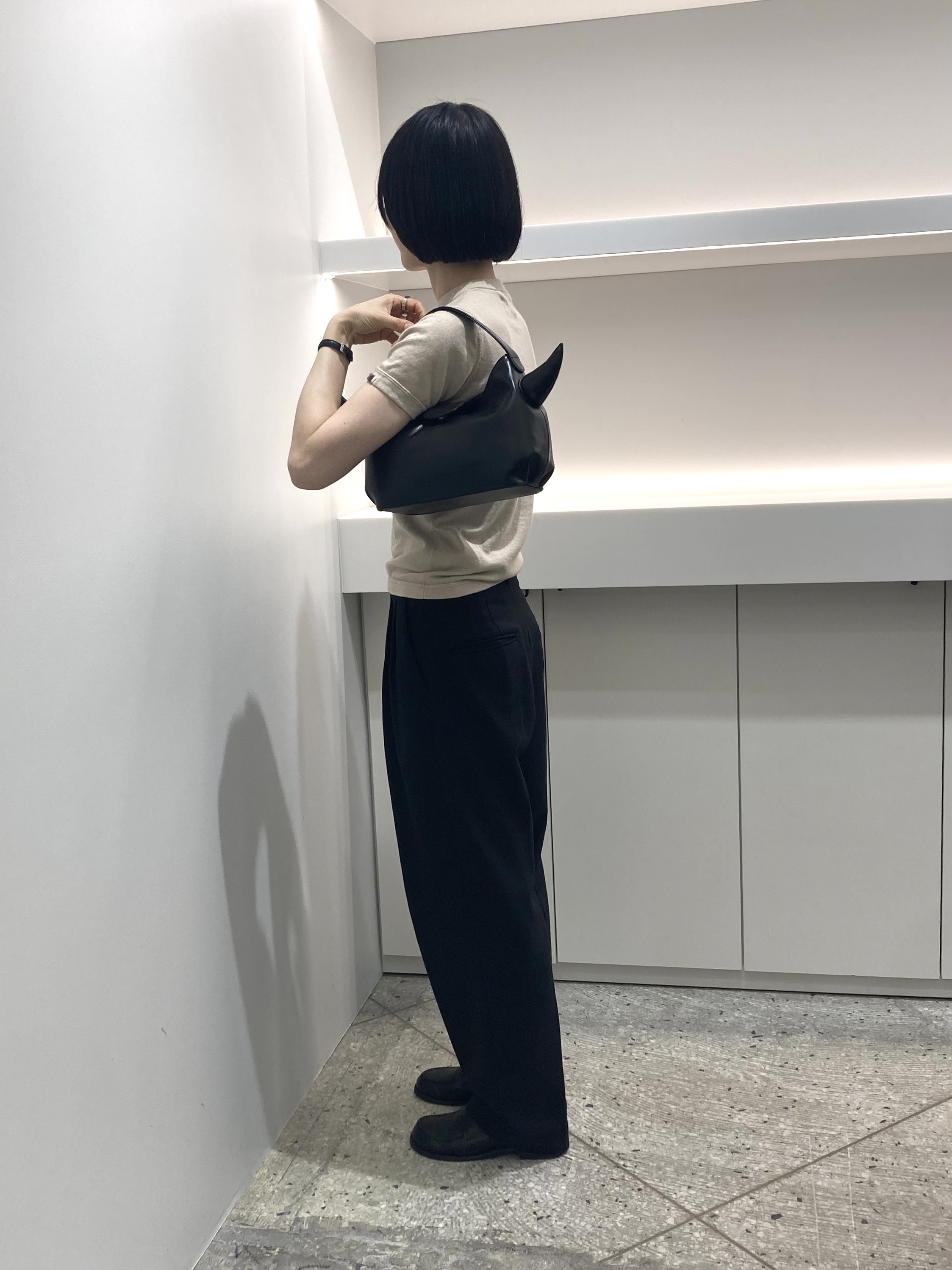 Oさんの「HIROKO HAYASHI｜【WEB・銀座店限定】LEO CORNA（レオ コルナ）ハンドバッグ」を使ったコーディネート