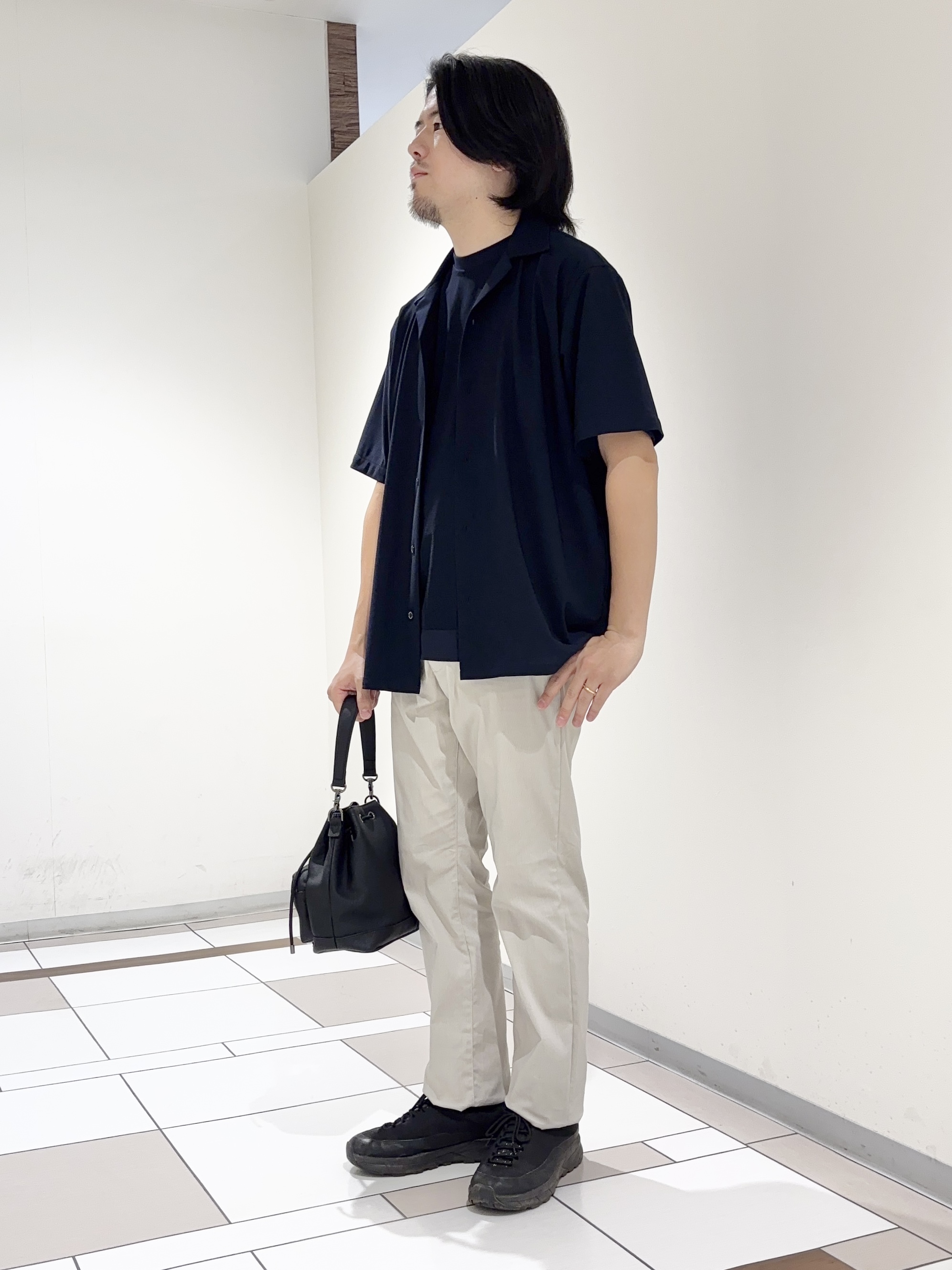 及川さんの「TAKEO KIKUCHI｜【通気性】AIRTOOL LIGHT オープンカラー半袖シャツ」を使ったコーディネート