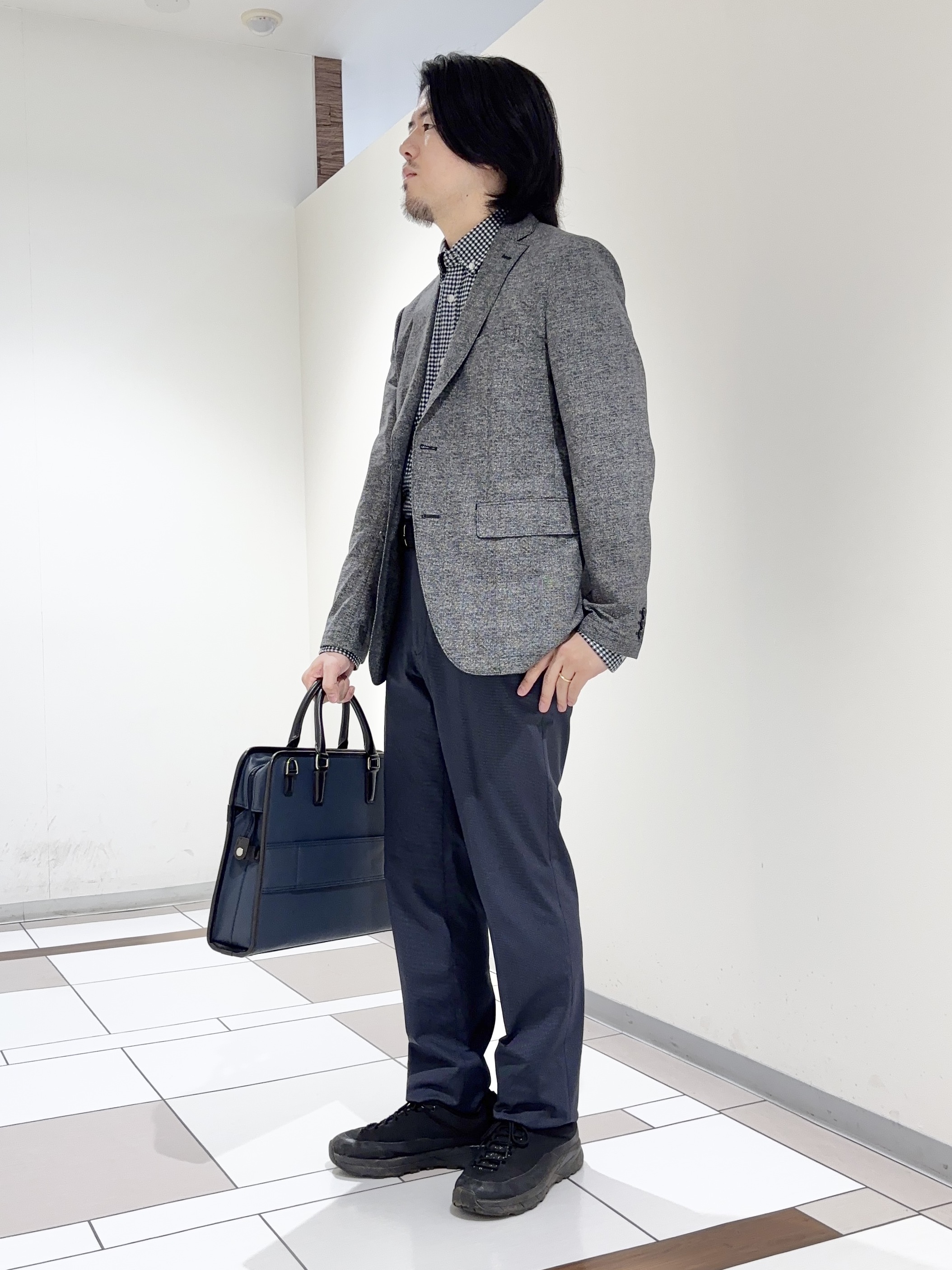 及川さんの「TAKEO KIKUCHI｜【抗菌防臭】COOL DOTS（R）ドビープリント ジャケット」を使ったコーディネート