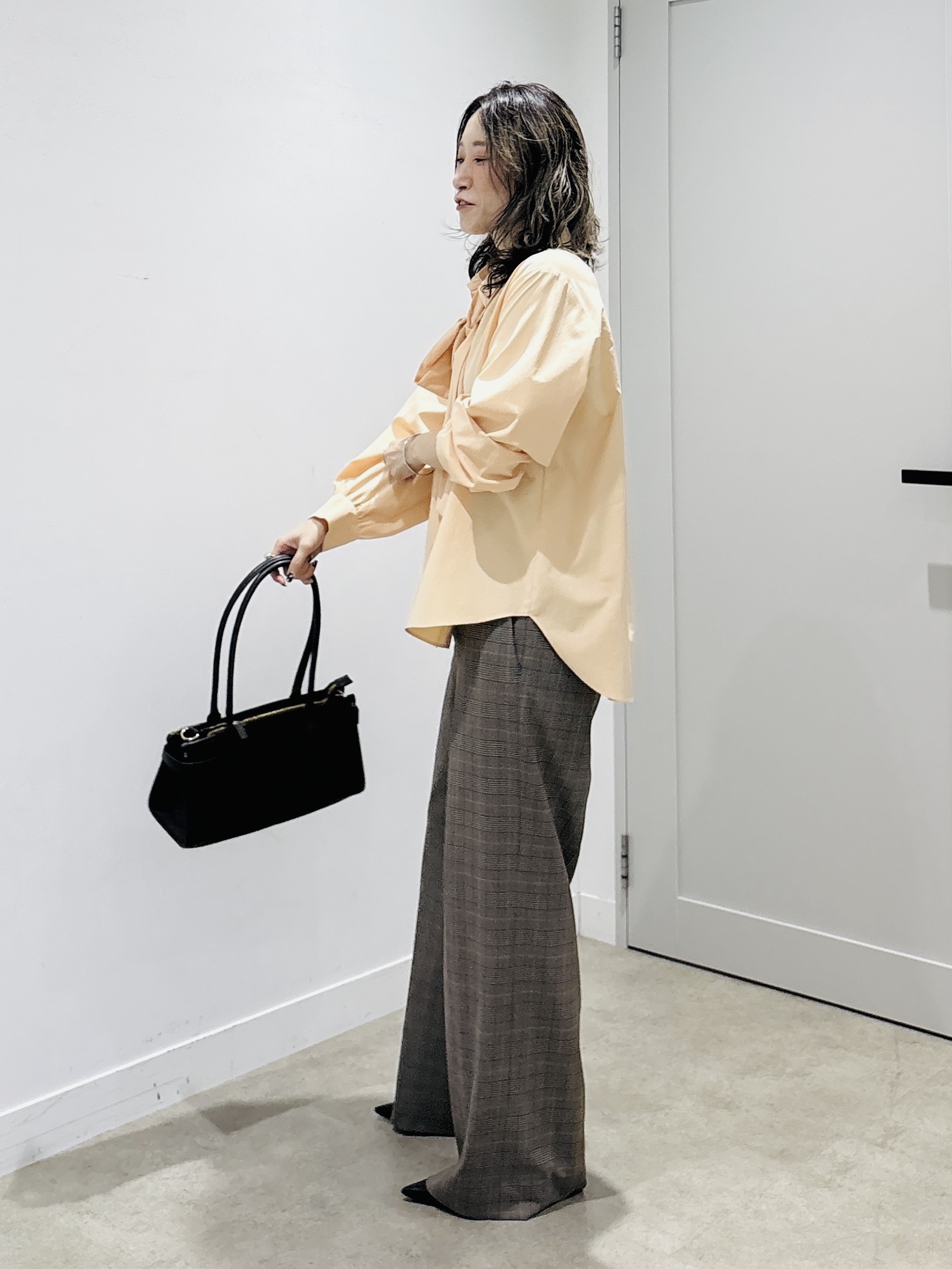 kotakiさんの「INDIVI｜【接触冷感／ストレッチ◎】取外し可ボウタイシャツ」を使ったコーディネート