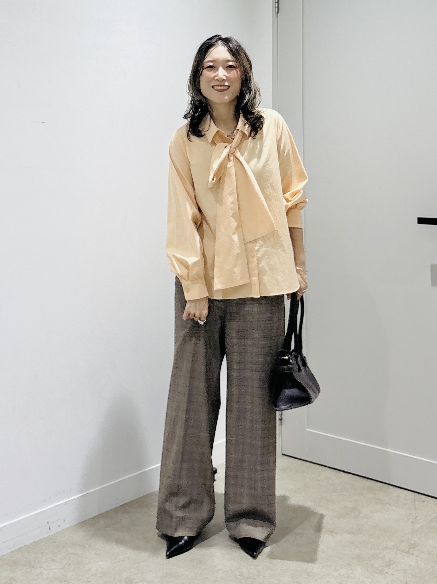 kotakiさんの「INDIVI｜【接触冷感／ストレッチ◎】取外し可ボウタイシャツ」を使ったコーディネート