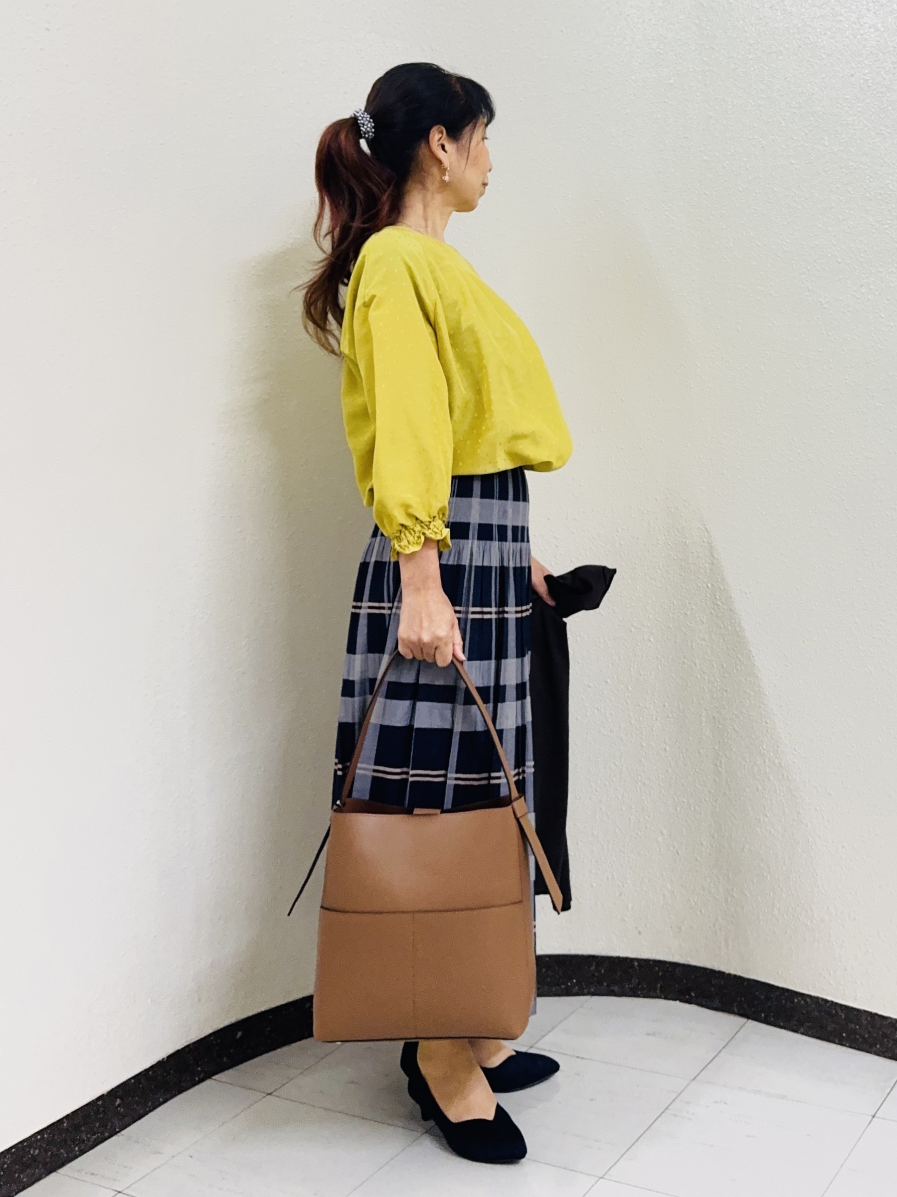 ⭐︎Eimi⭐︎さんの「Reflect｜タックデザイン ラグランスリーブブラウス」を使ったコーディネート