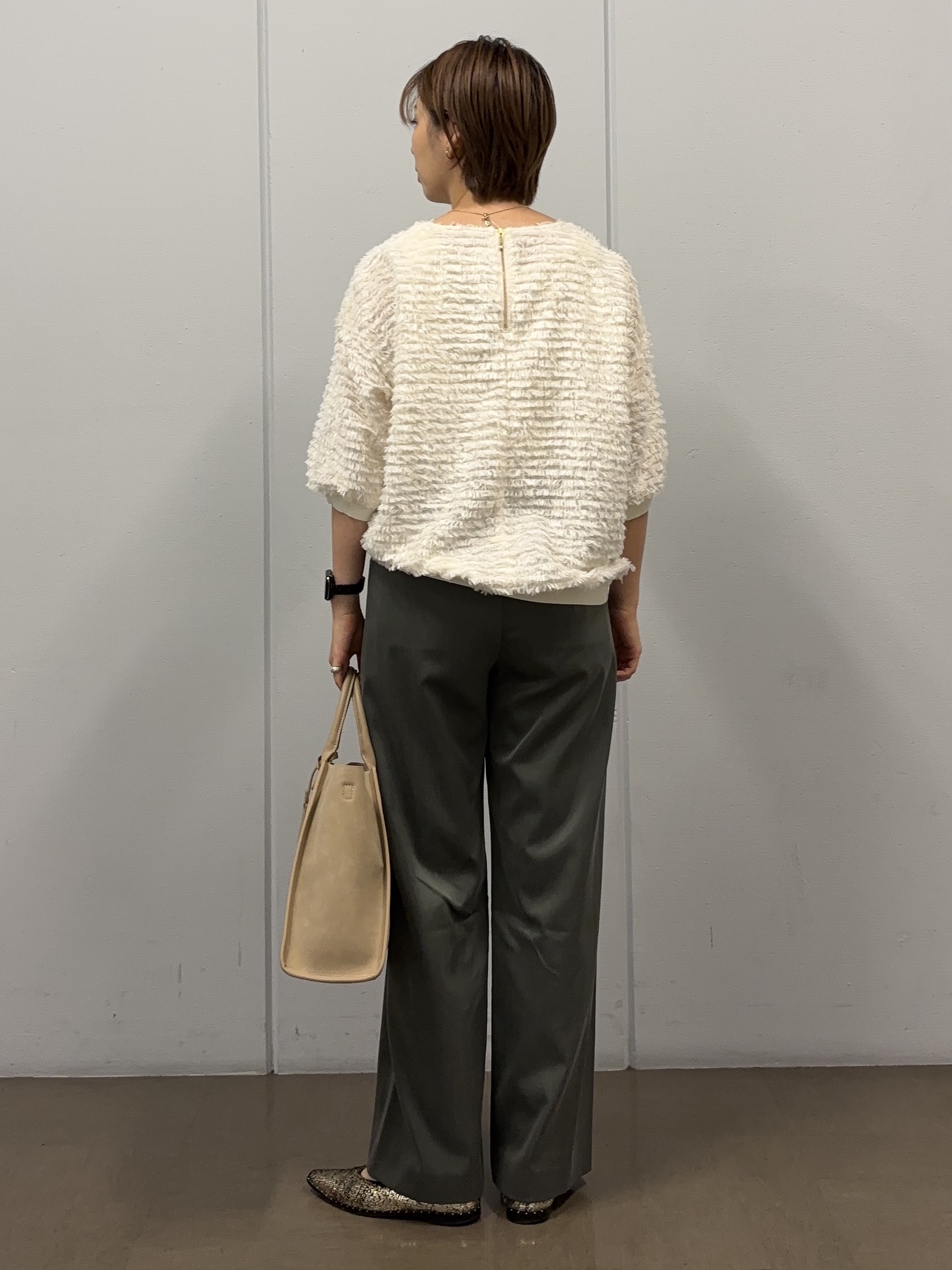 tsujiさんの「UNTITLED｜【秋映え/体型カバー】フェザージャガードプルオーバー」を使ったコーディネート
