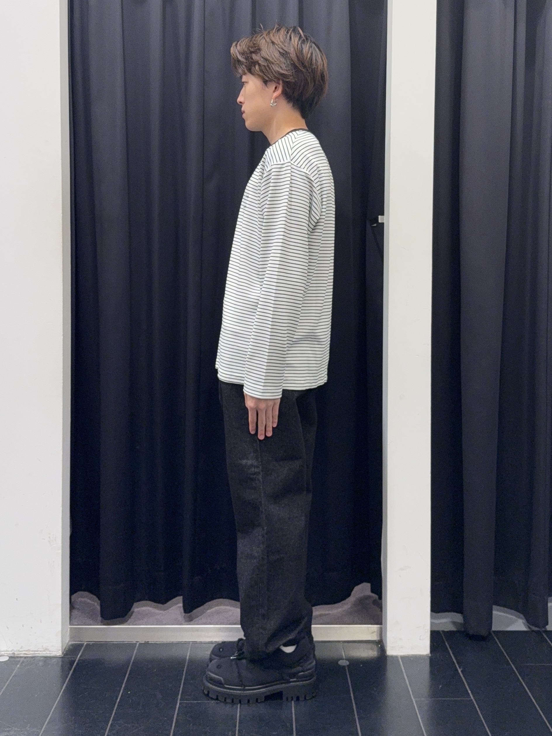 カシマさんの「THE SHOP TK｜【洗濯機OK】リップルボーダー長袖Tシャツ」を使ったコーディネート