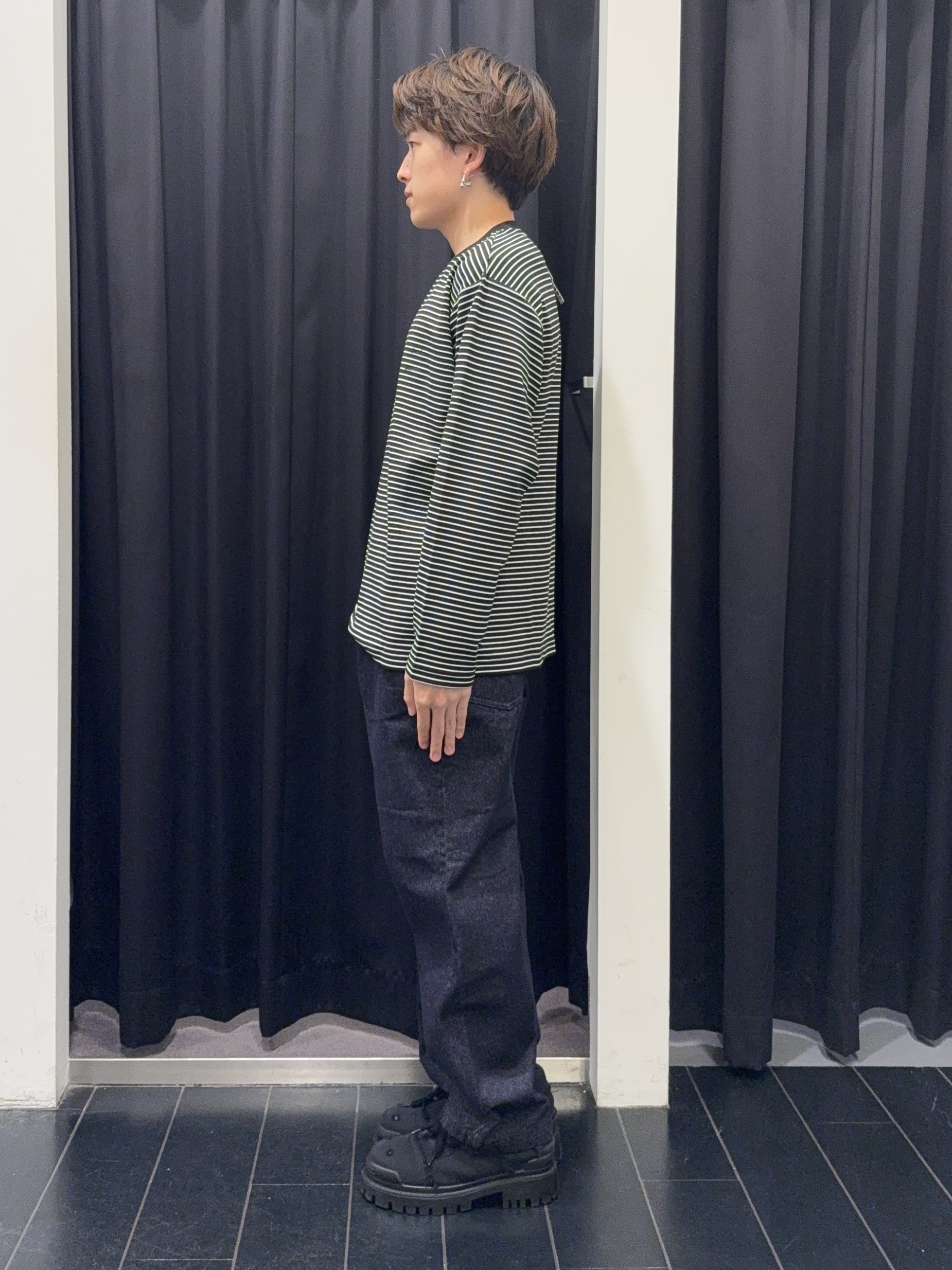 カシマさんの「THE SHOP TK｜【洗濯機OK】リップルボーダー長袖Tシャツ」を使ったコーディネート