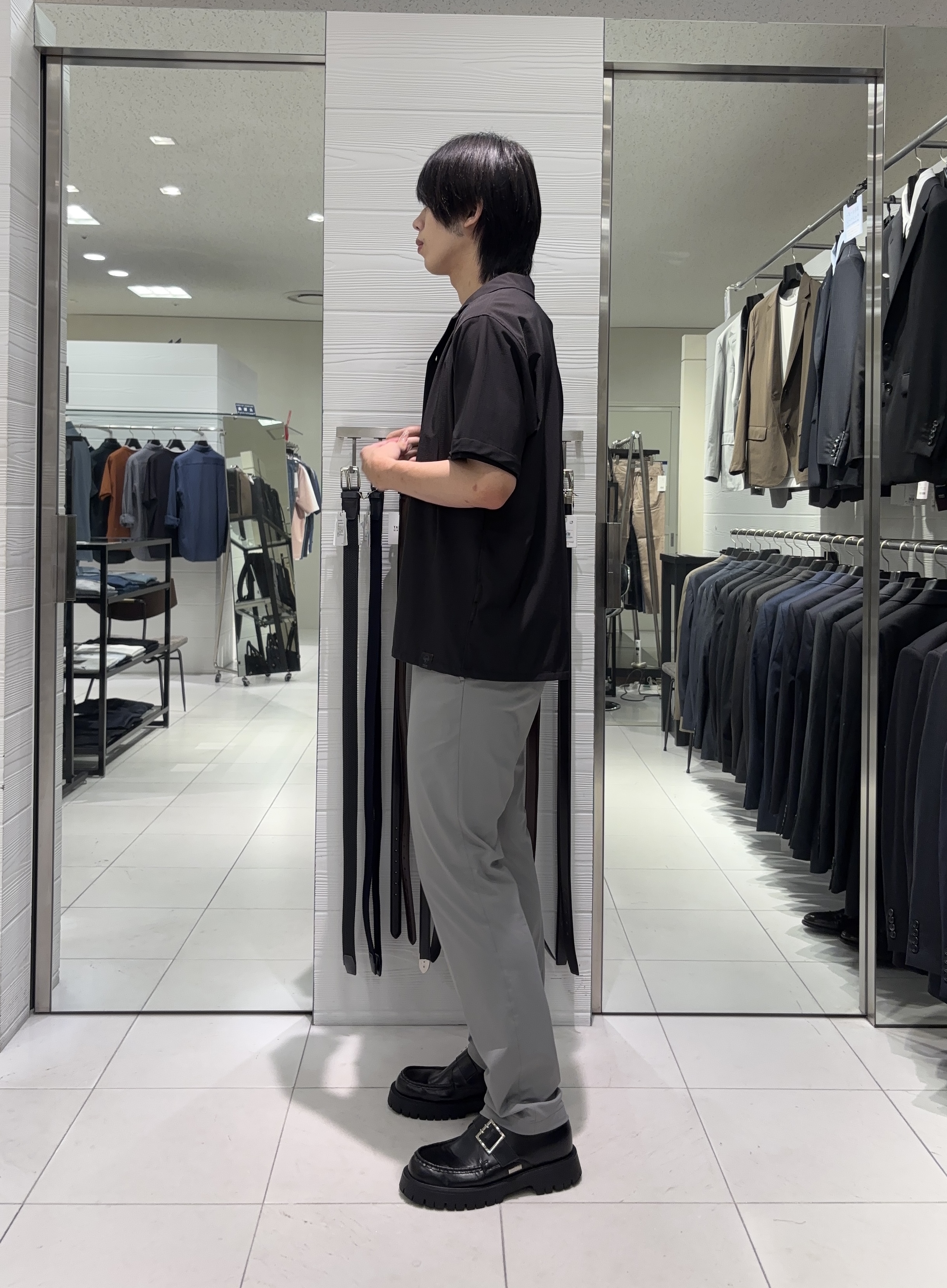 こうへいさんの「TAKEO KIKUCHI｜【通気性】AIR TOOL LIGHT Ｔシャツ」を使ったコーディネート