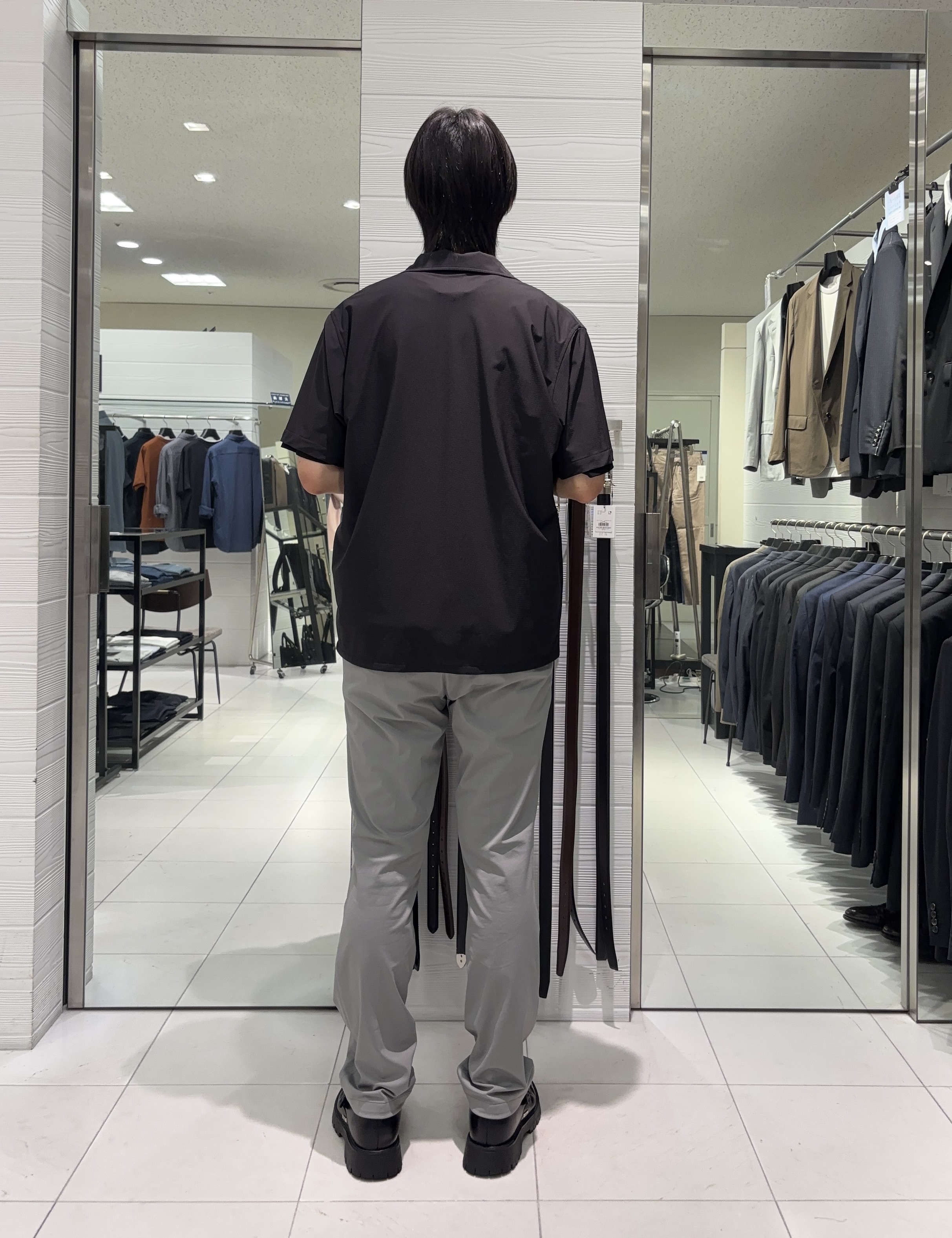 こうへいさんの「TAKEO KIKUCHI｜【通気性】AIR TOOL LIGHT Ｔシャツ」を使ったコーディネート