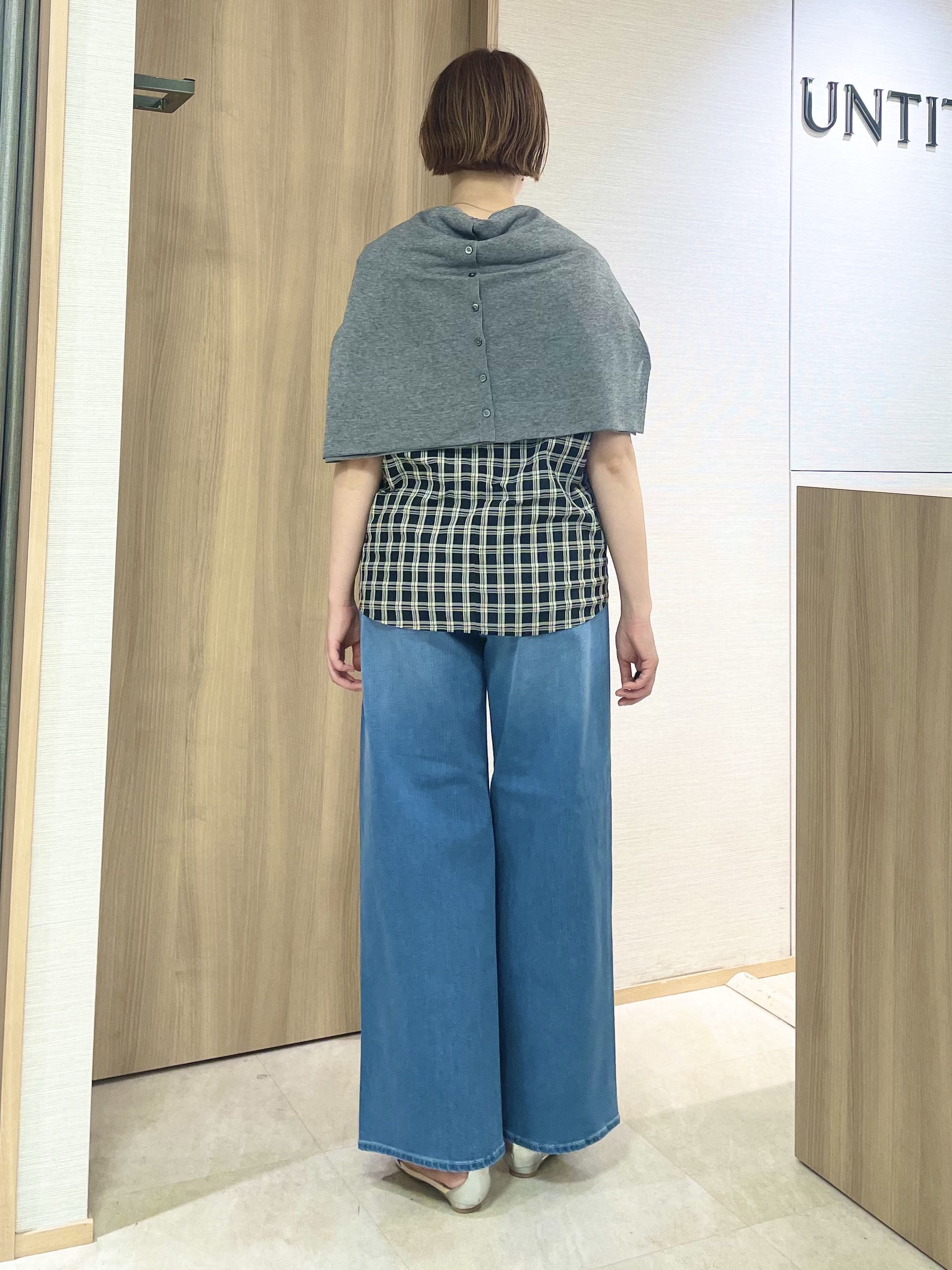 aliceさんの「UNTITLED｜【秋めきシャツ/体型カバー】シアーチェックブラウス」を使ったコーディネート