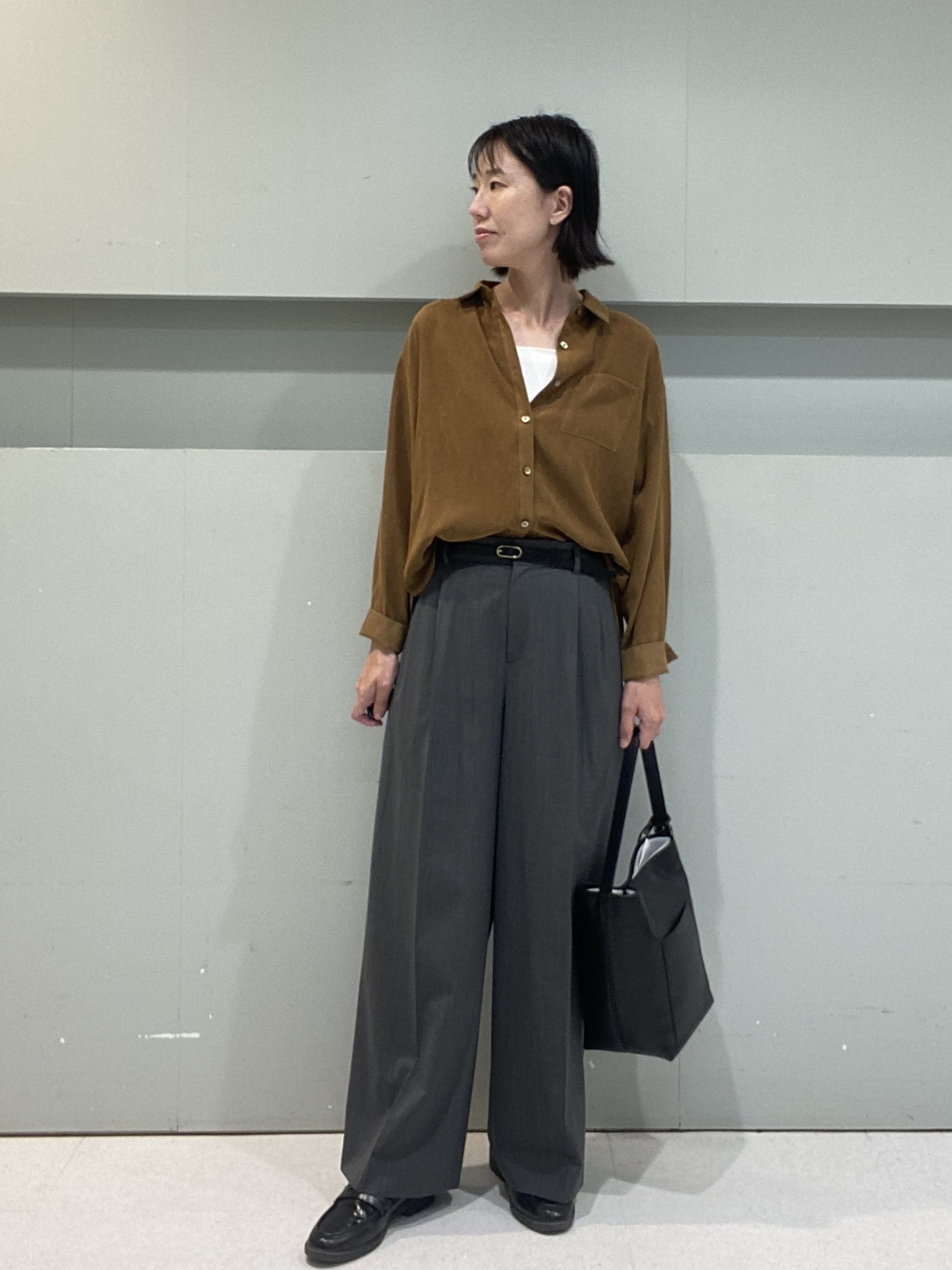 hitomiさんの「UNTITLED｜【セットアップ可】スエードライクシャツ」を使ったコーディネート
