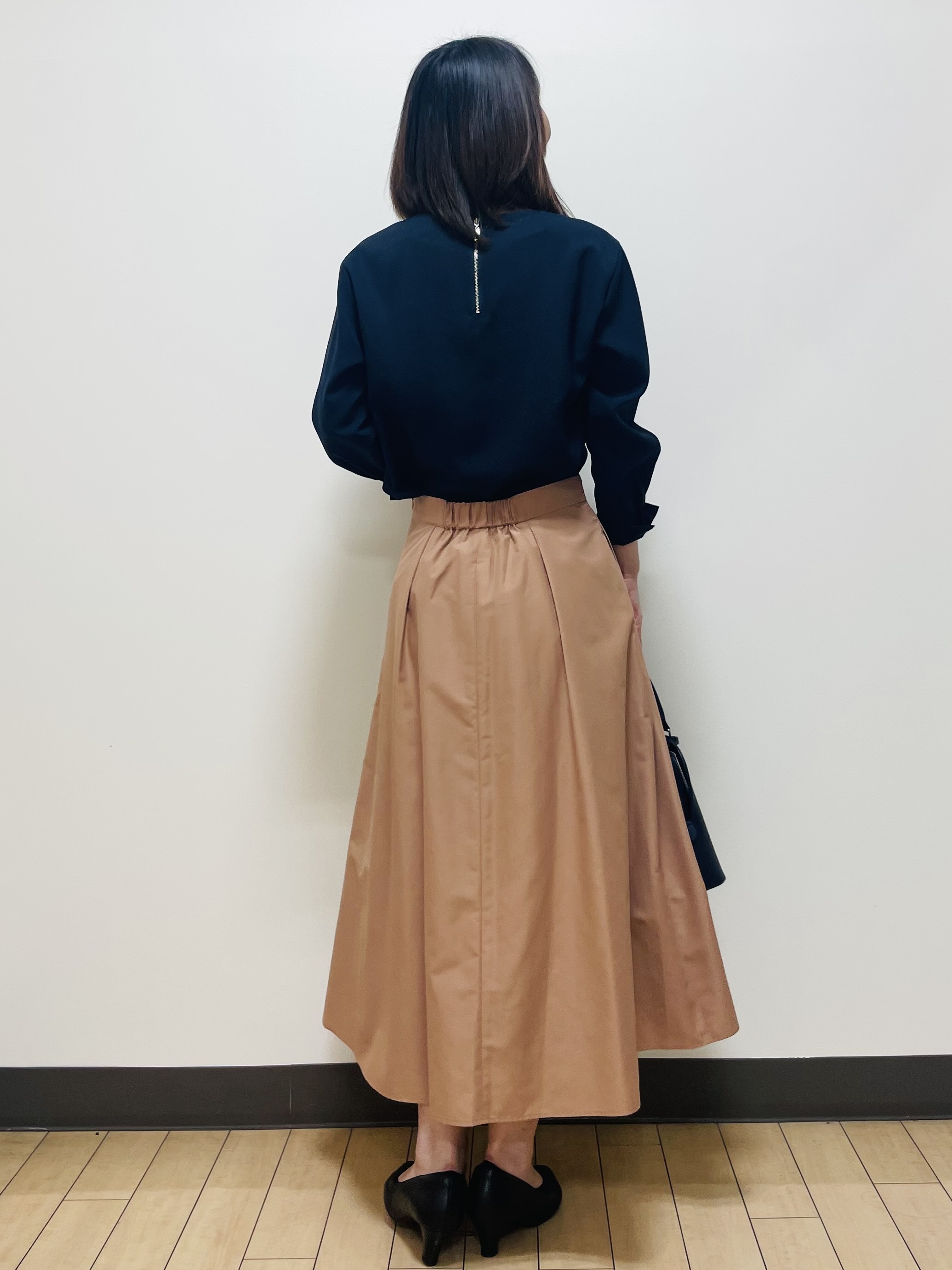 Riiさんの「Reflect｜【通勤】きれいめラウンドネックブラウス」を使ったコーディネート