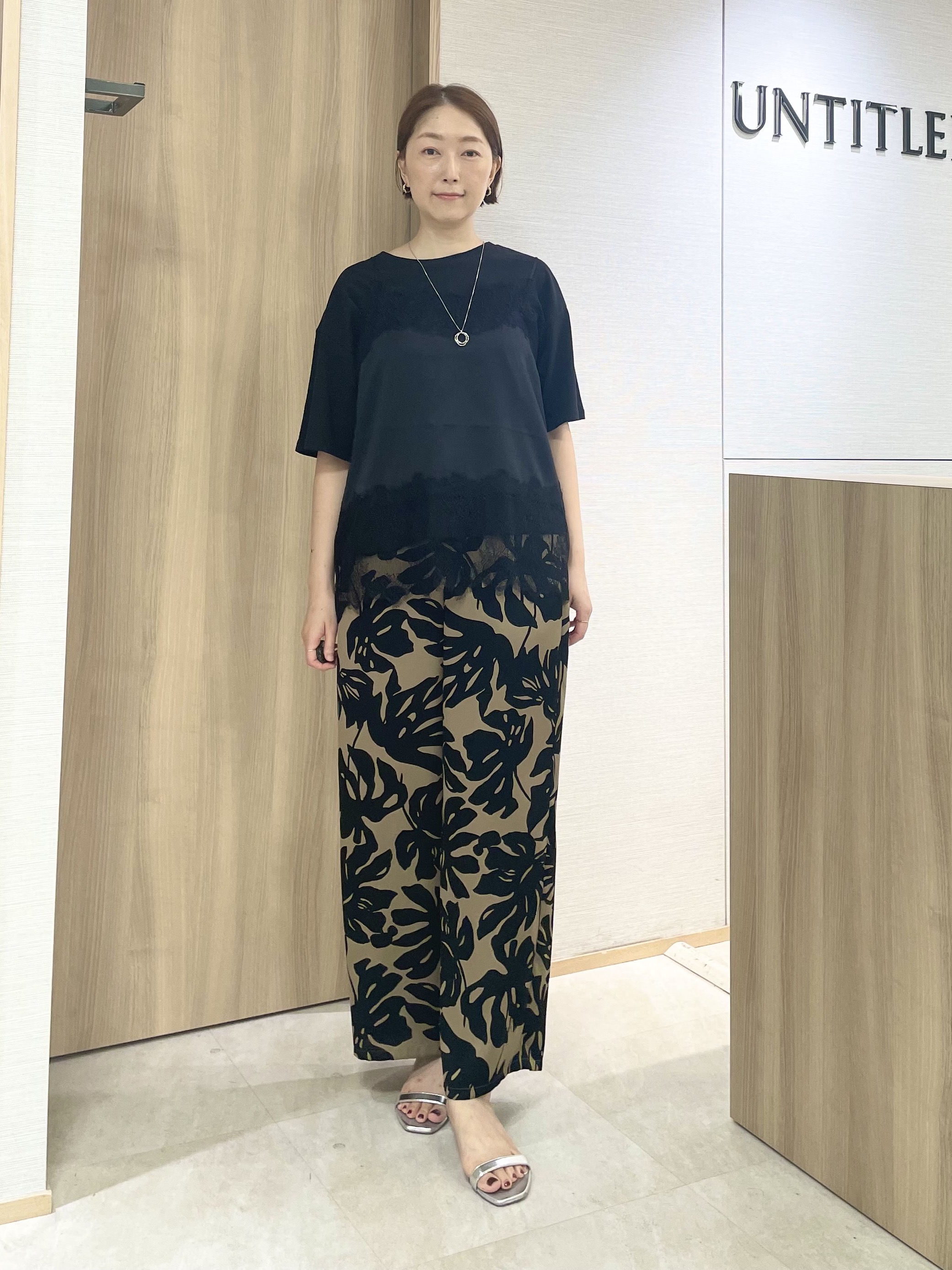 aliceさんの「UNTITLED｜【1枚でもセットでも】レースキャミ付きプルオーバー」を使ったコーディネート