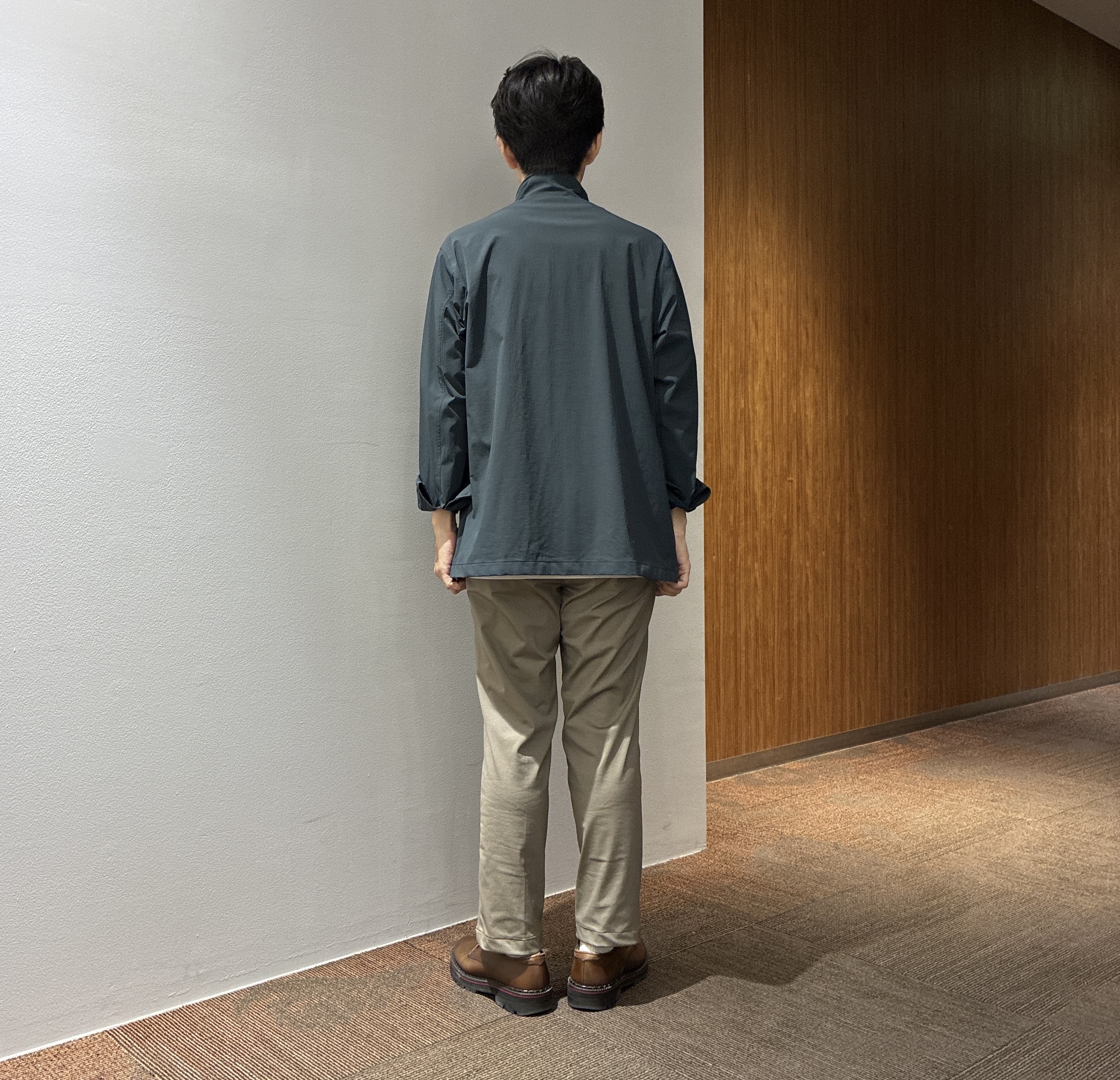 わいずみさんの「TAKEO KIKUCHI｜3Dナイロンストレッチ　スタンドカラーブルゾン」を使ったコーディネート
