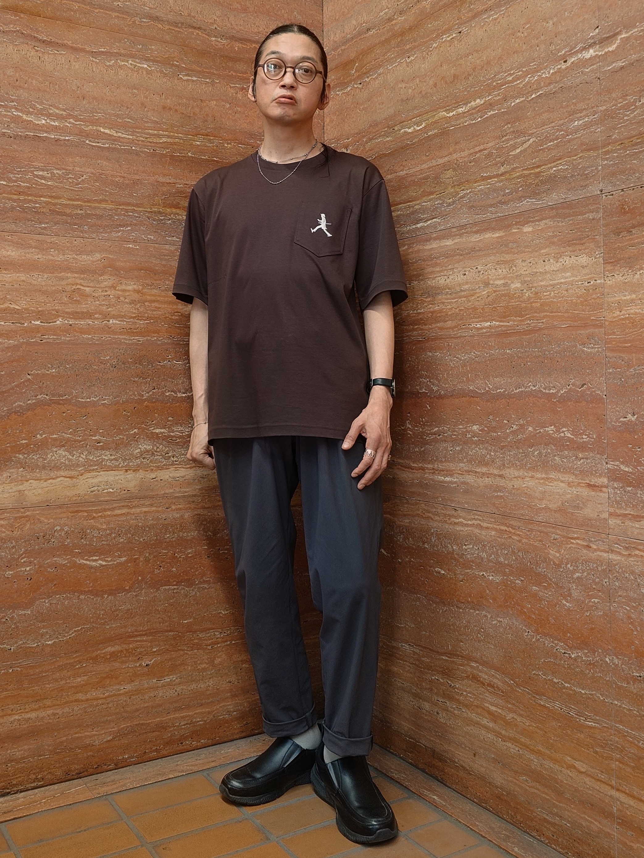 かしげるさんの「TAKEO KIKUCHI｜【BOWLER HAT LABEL】アイスクリアコットンボーラーハットウォーカー 半袖ポケT」を使ったコーディネート