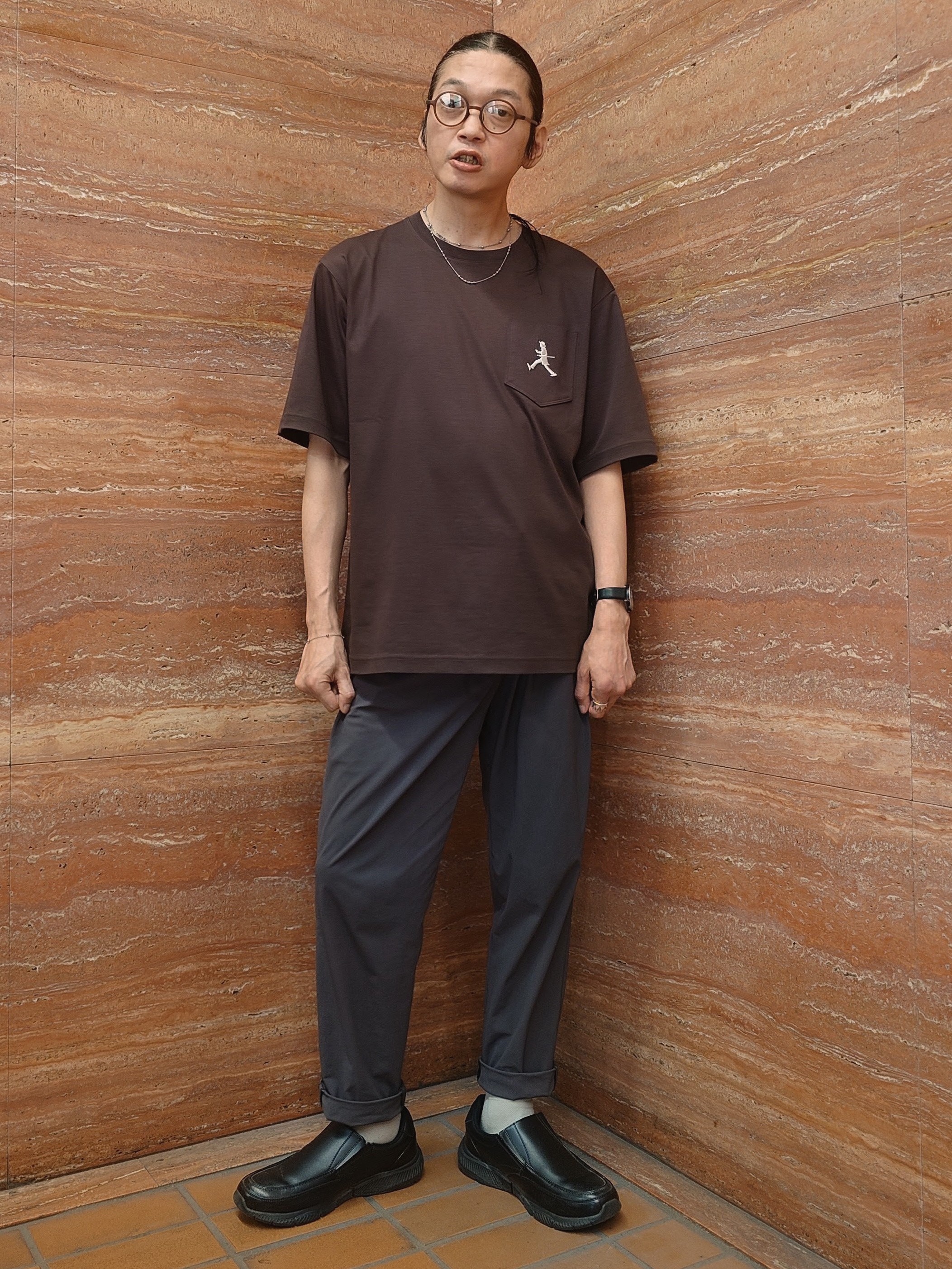 かしげるさんの「TAKEO KIKUCHI｜【BOWLER HAT LABEL】アイスクリアコットンボーラーハットウォーカー 半袖ポケT」を使ったコーディネート