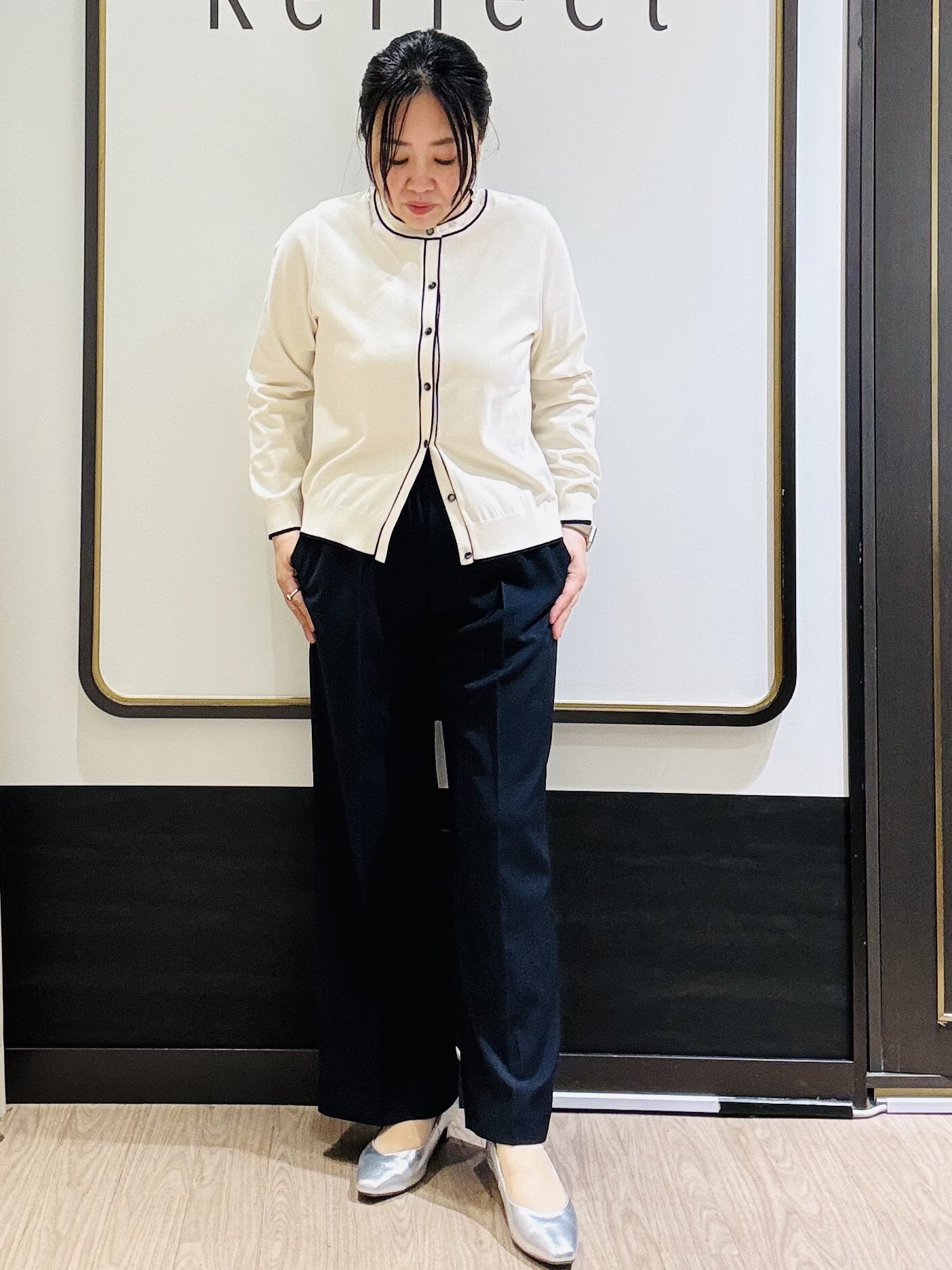 かまちゃんさんの「Reflect｜【UVカット／アンサンブル／手洗い可】バイカラーニットカーディガン」を使ったコーディネート