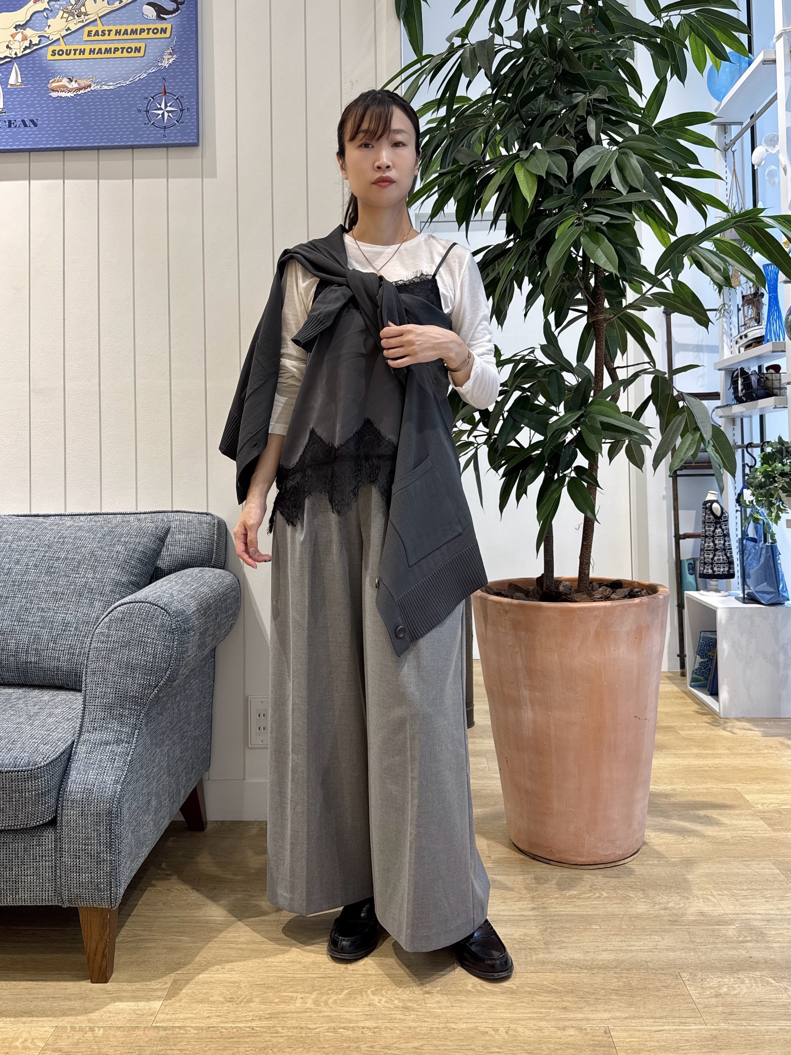 Junさんの「Dessin｜オーバーサイズVネックカーディガン」を使ったコーディネート