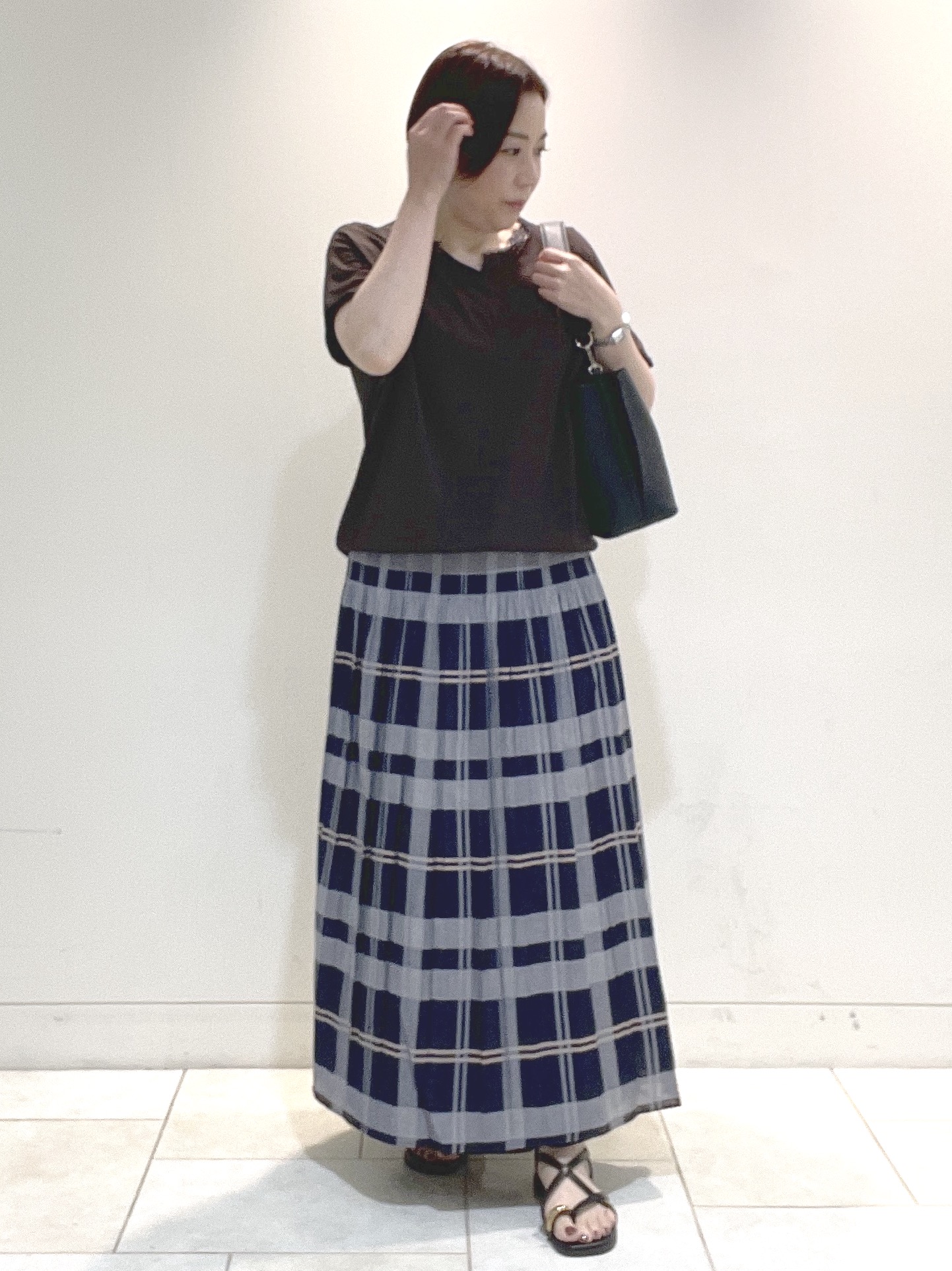 フミさんの「Reflect｜【二の腕カバー／手洗い可】ネックレース フレンチスリーブニット」を使ったコーディネート