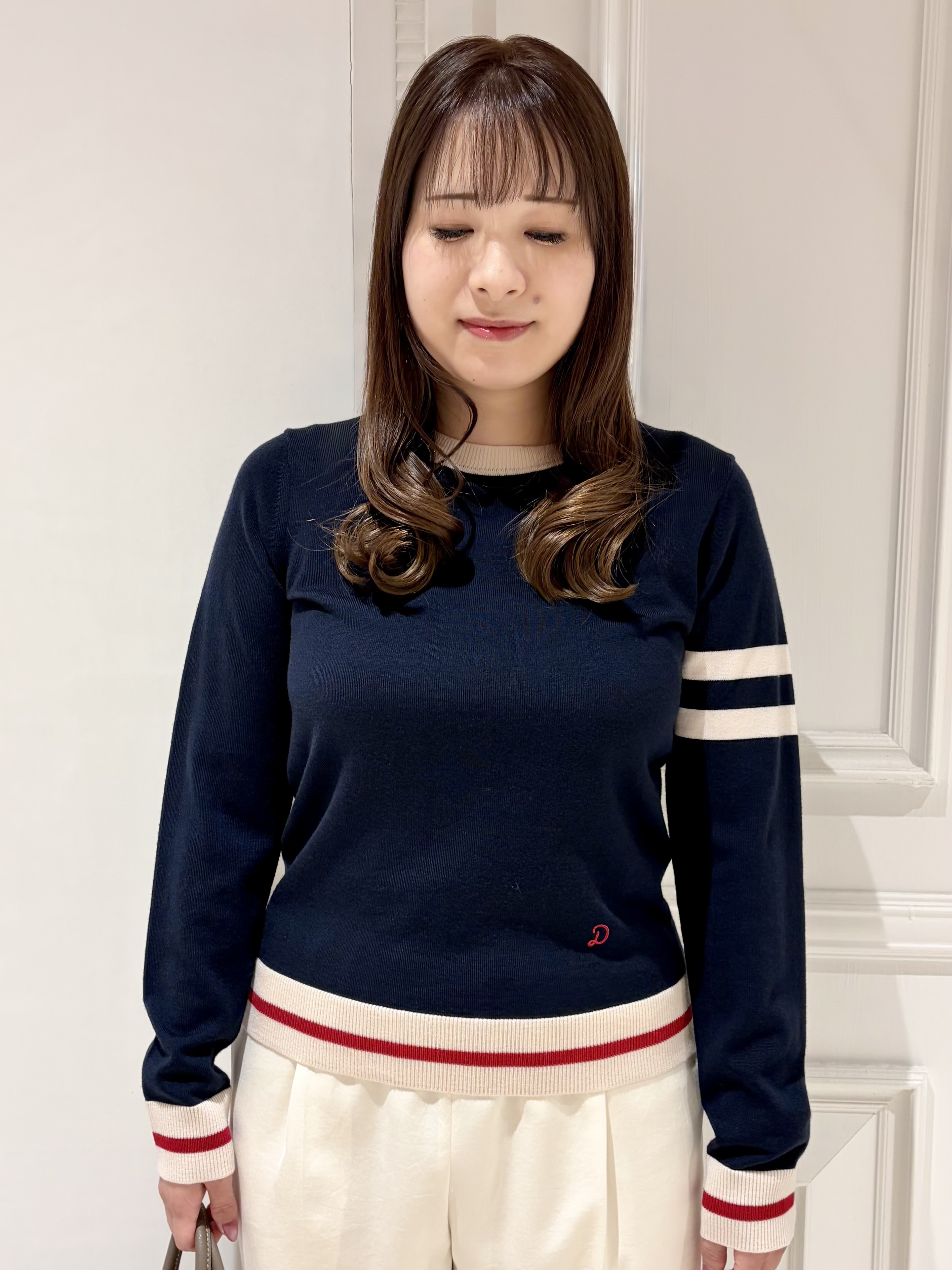 minowaさんの「DRESSTERIOR｜ウォッシャブルファインメリノクルーネック」を使ったコーディネート
