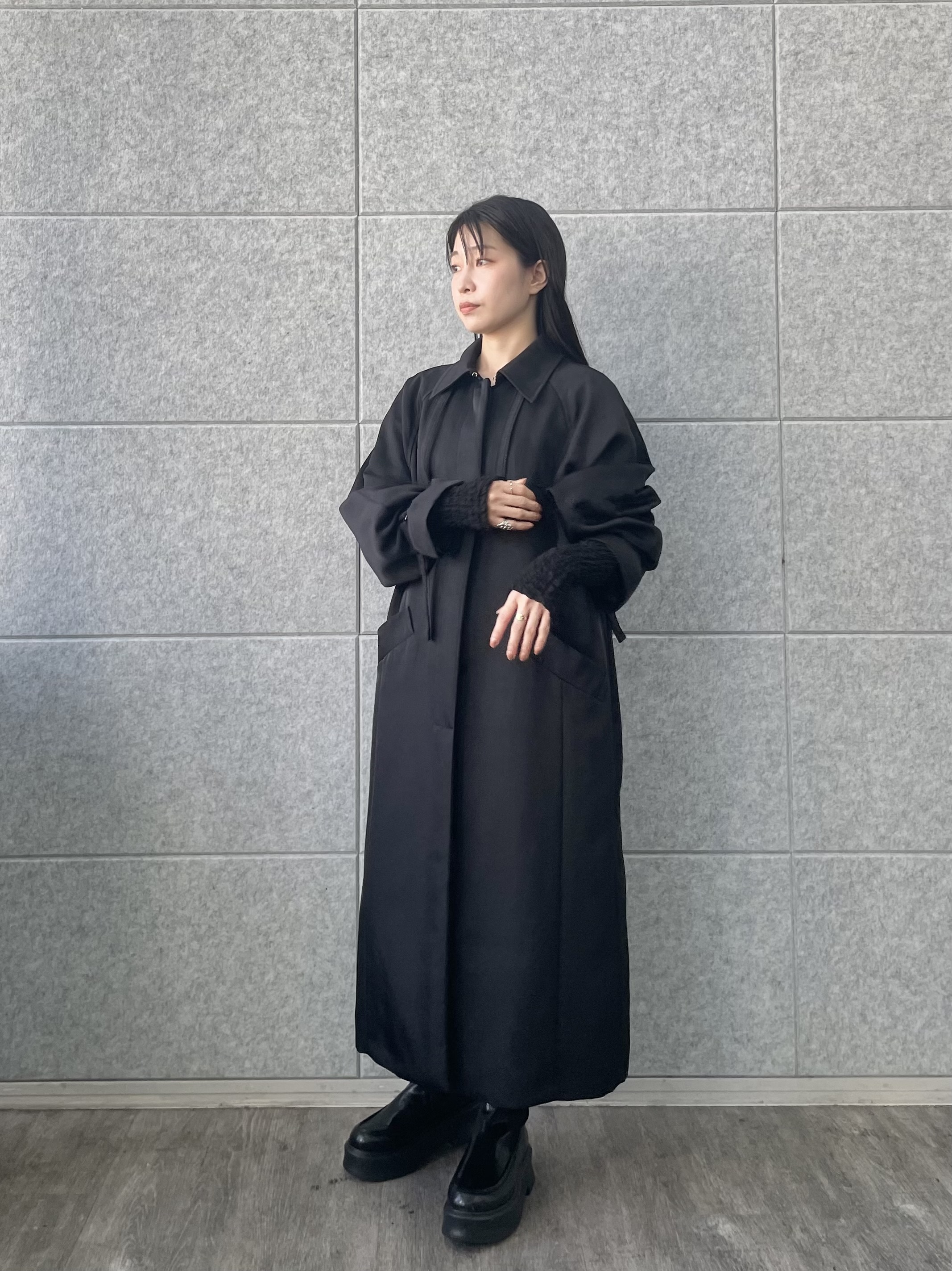 丸山加奈子さんの「CODE A｜crinkle ribbon 2way top」を使ったコーディネート