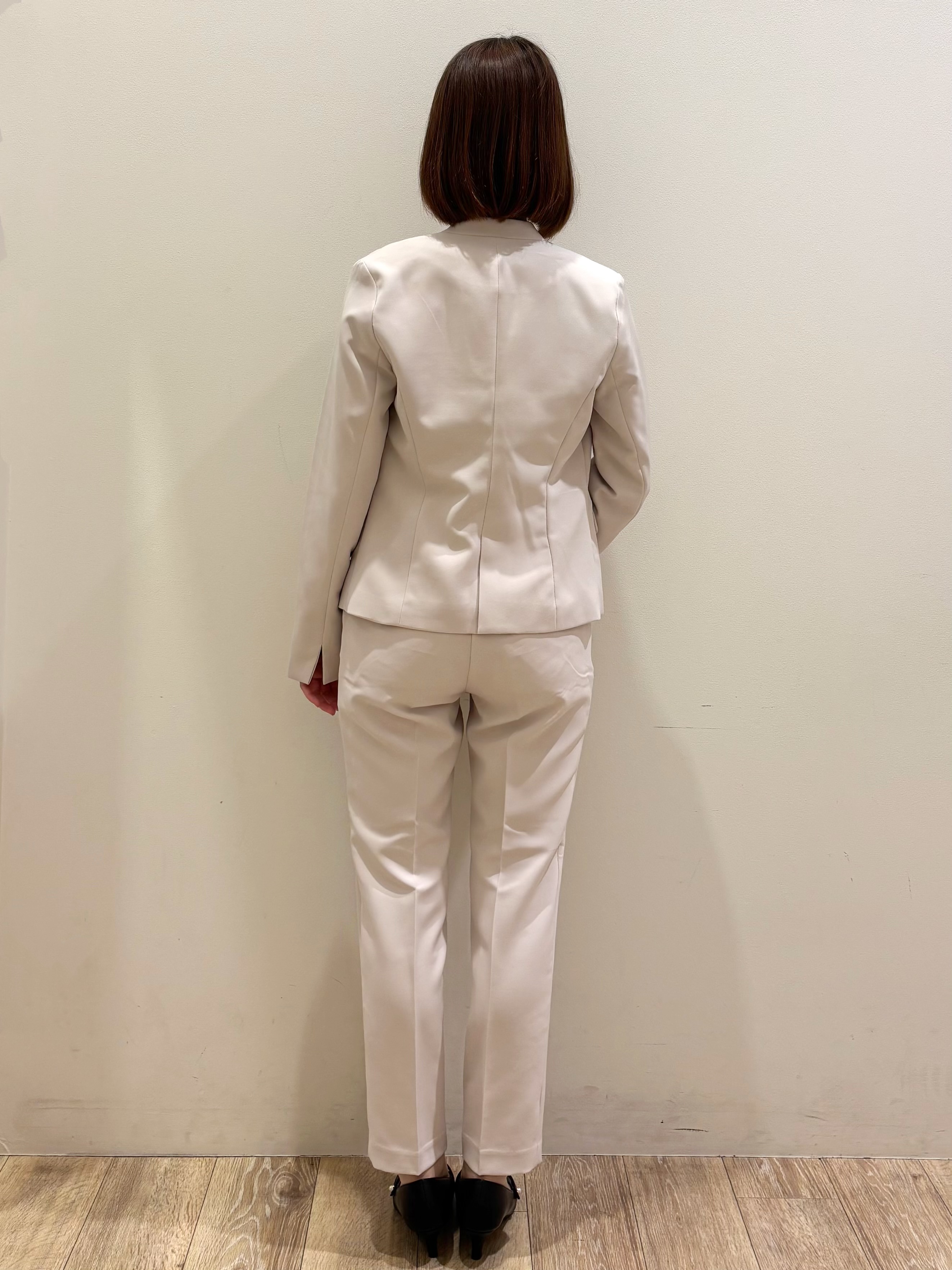 honamiさんの「index｜【防シワ】セットアップ可 ダブルクロスノーカラージャケット《洗濯機OK／イージーアイロン／ストレッチ」を使ったコーディネート