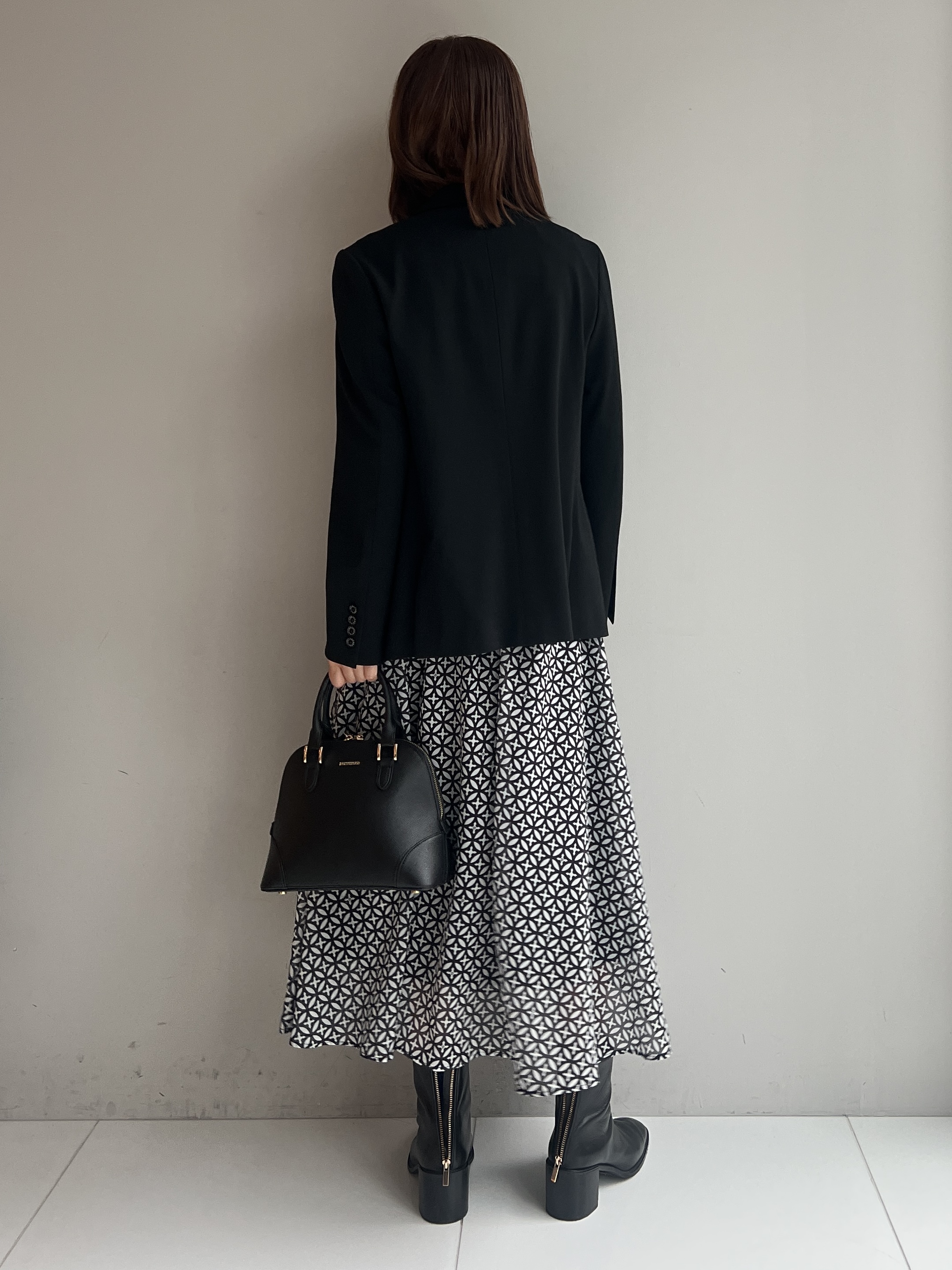 misaさんの「DRESSTERIOR｜◆mica della valle（ミカデラヴァッレ）Katia ハンドバッグ」を使ったコーディネート
