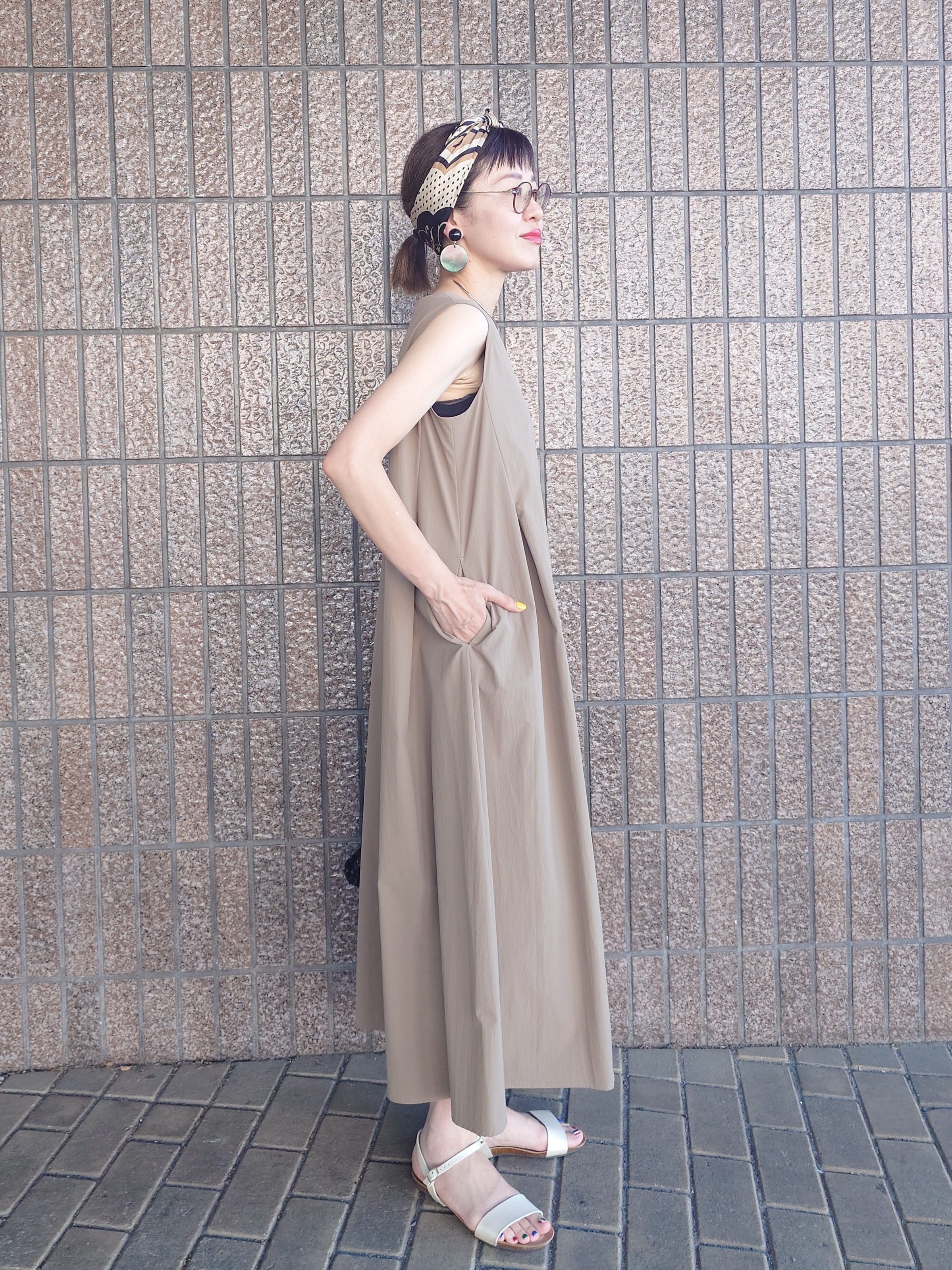 MUTSUKOさんの「UNTITLED｜【残暑も快適/接触冷感/UVカット/吸水速乾】Aラインロングワンピース」を使ったコーディネート