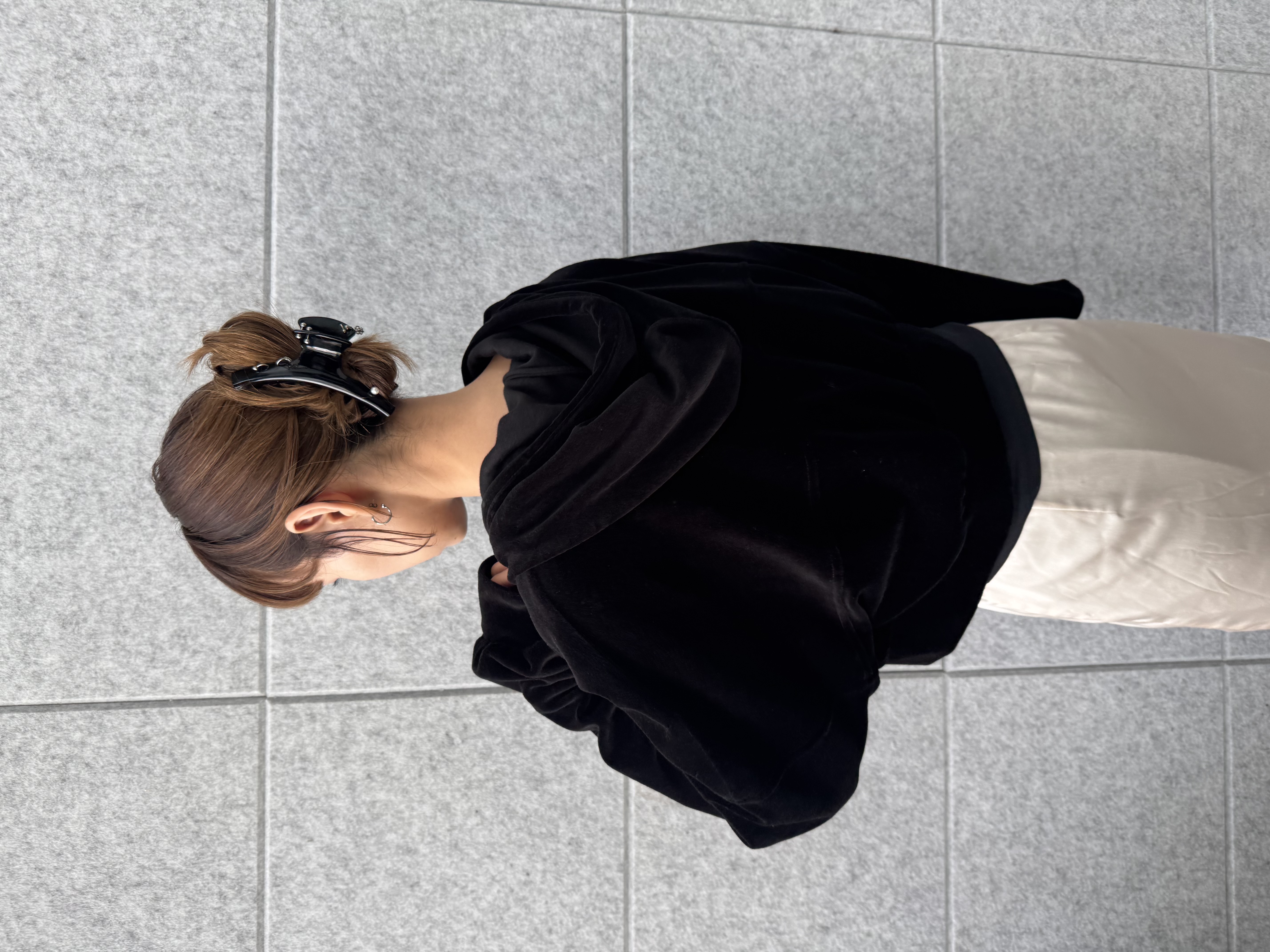 designer yukaさんの「CODE A｜velour cropped hoodie」を使ったコーディネート