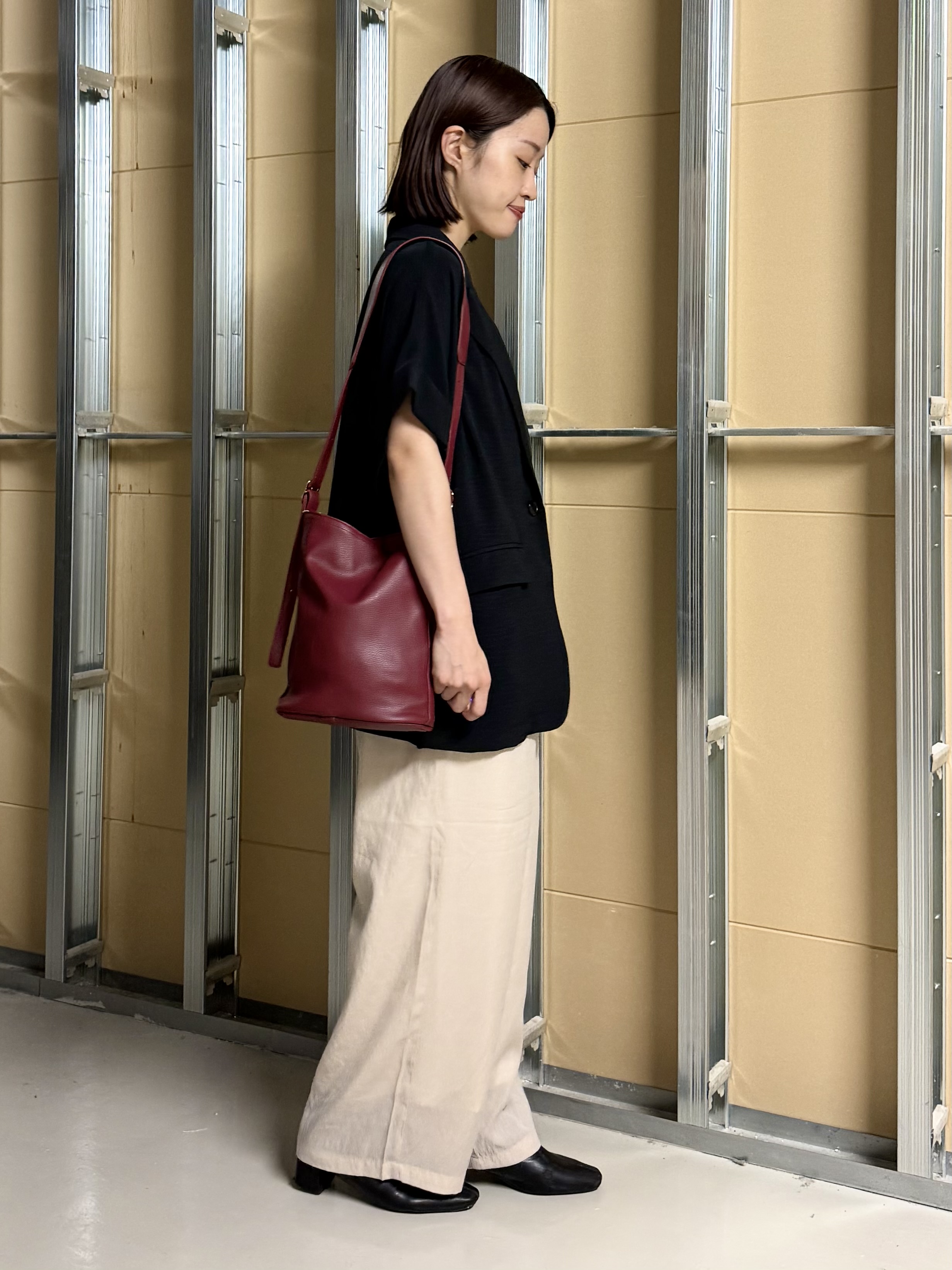 sahoさんの「THE SHOP TK｜【ひんやり/吸水速乾/UV/防しわ】ON/OFFどちらにも 軽やか半袖ジャケット」を使ったコーディネート