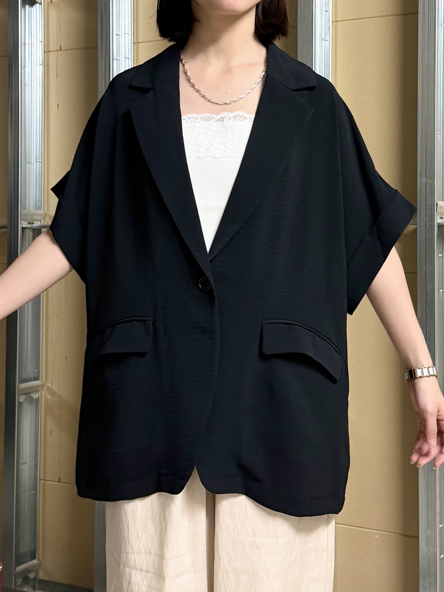 sahoさんの「THE SHOP TK｜【ひんやり/吸水速乾/UV/防しわ】ON/OFFどちらにも 軽やか半袖ジャケット」を使ったコーディネート