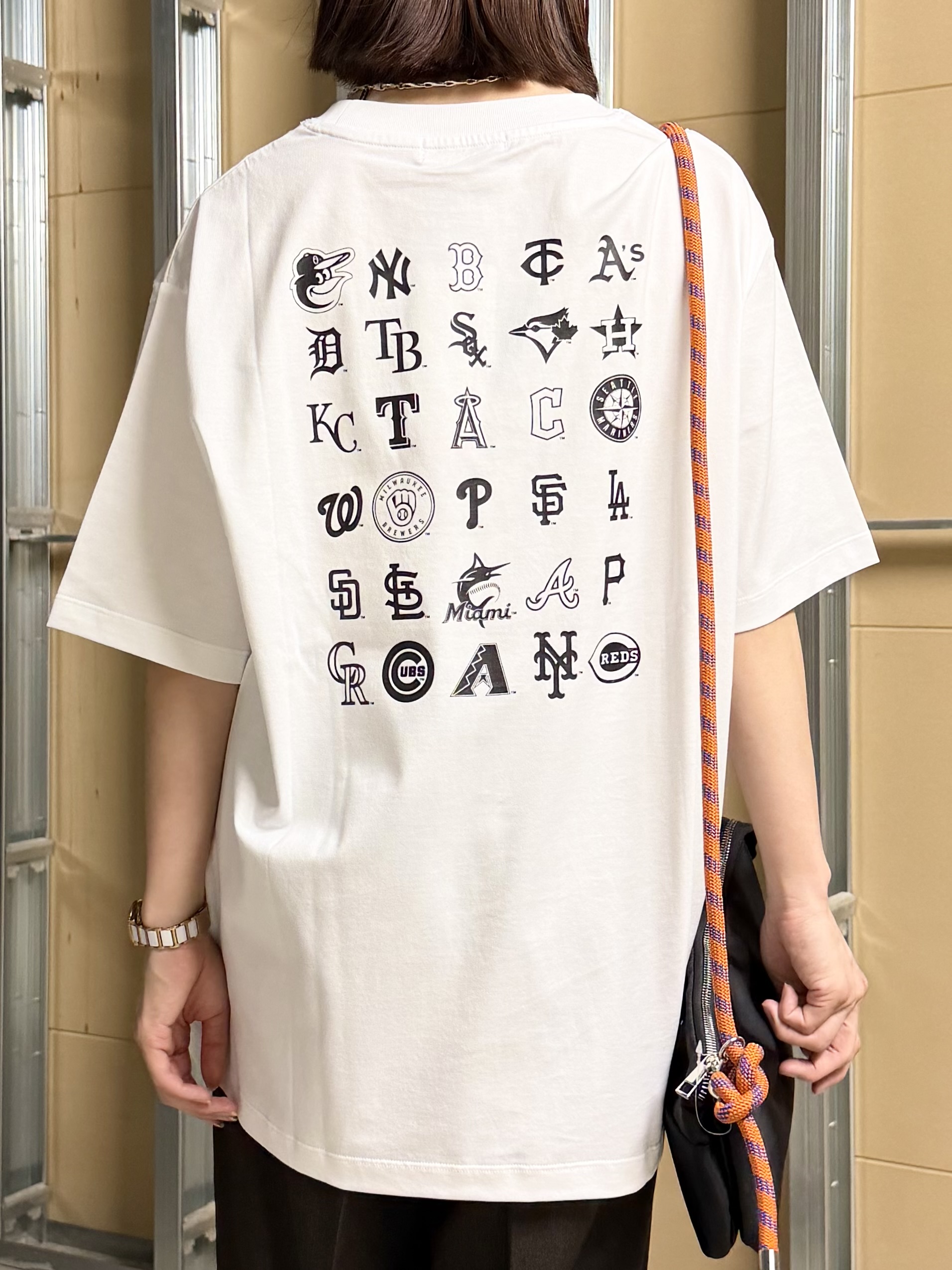 sahoさんの「THE SHOP TK｜【Disney】【MLB】スペシャルデザイン半袖Tシャツ」を使ったコーディネート