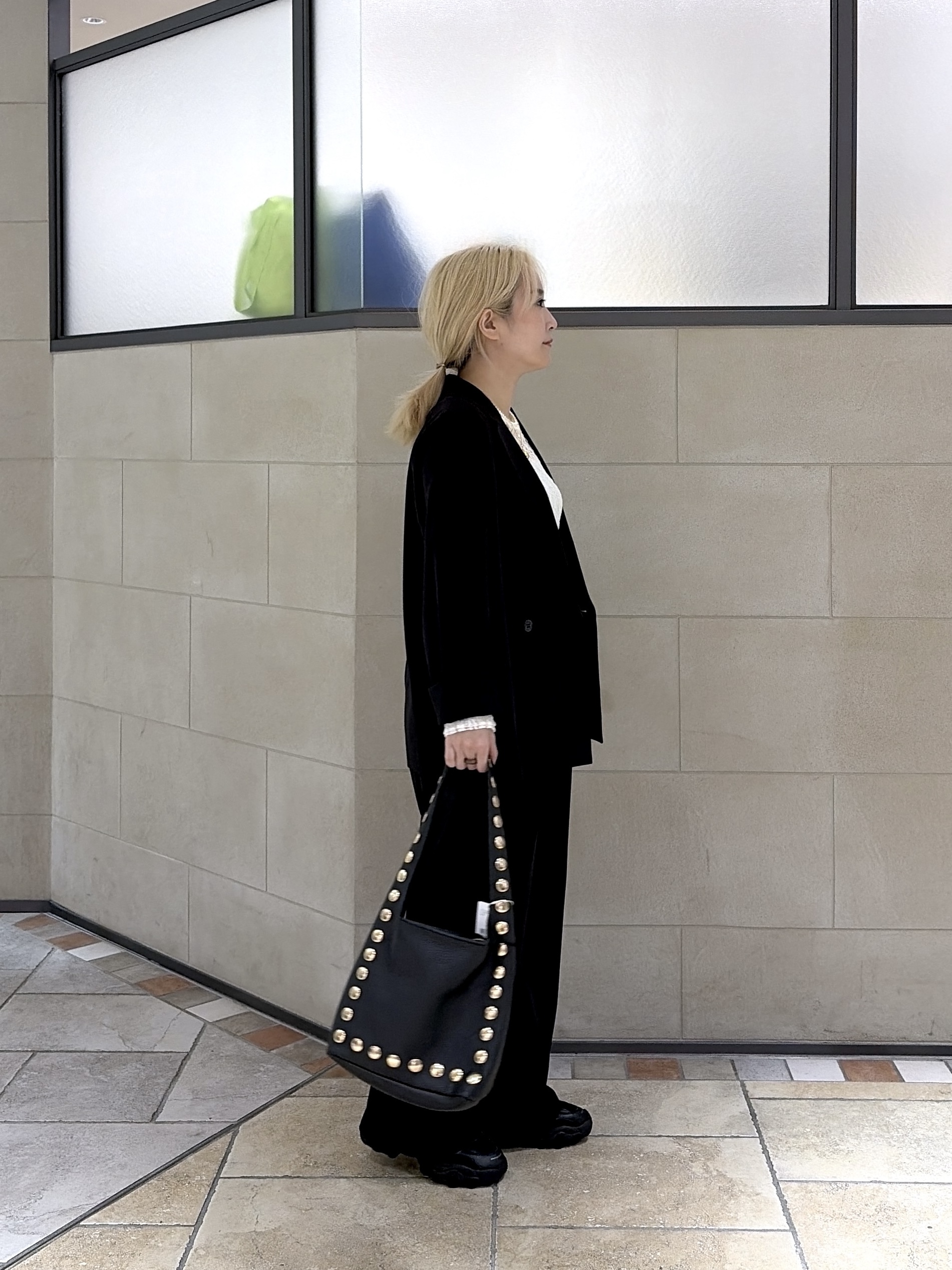 よねさんの「INDIVI｜Comfy Set Up｜ダブルブレストイージージャケット【セットアップ対応／通勤／カセット服】」を使ったコーディネート