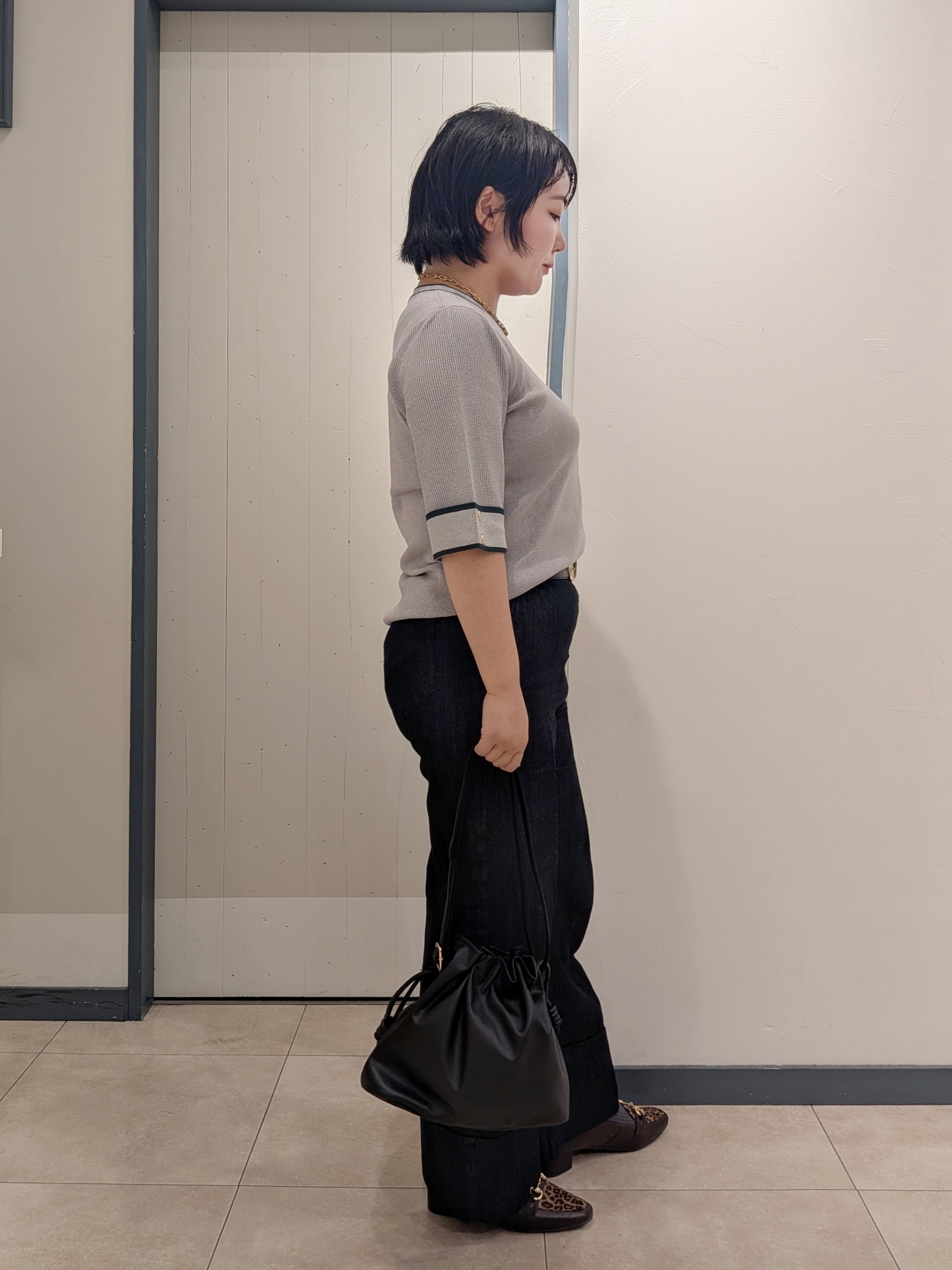 yukikaさんの「grove｜新色追加！【シリーズ累計36万枚/名品ニット】やわらかドライタッチ 袖メッシュ編みニット」を使ったコーディネート
