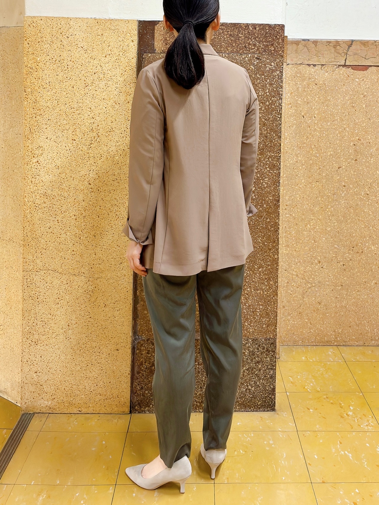 hattoriさんの「INDIVI｜【撥水／UVケア】ねじり袖サッカートップス」を使ったコーディネート