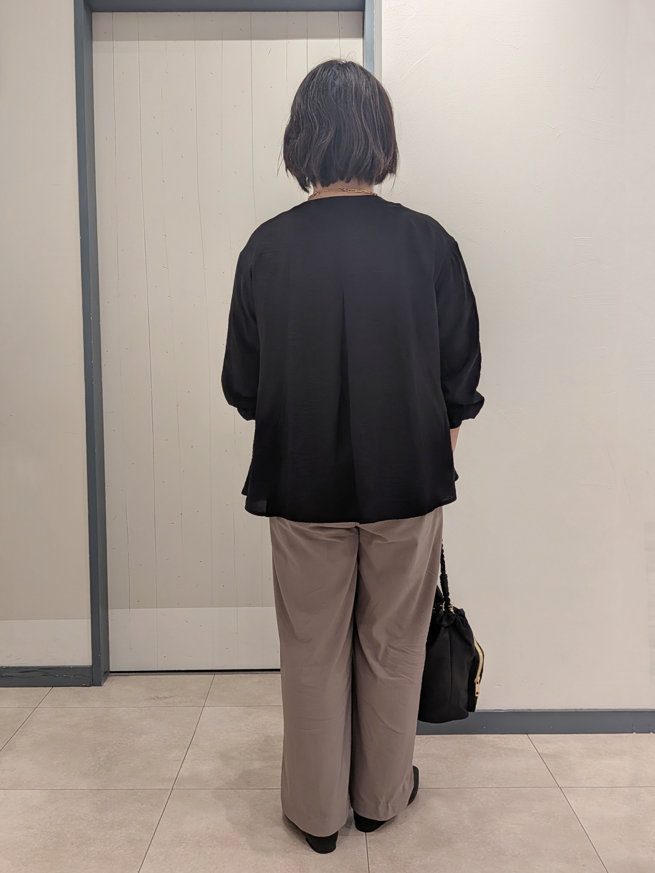 yukikaさんの「grove｜【吸水速乾・UVカット・接触冷感】シアードッキングランタンスリーブTシャツ」を使ったコーディネート