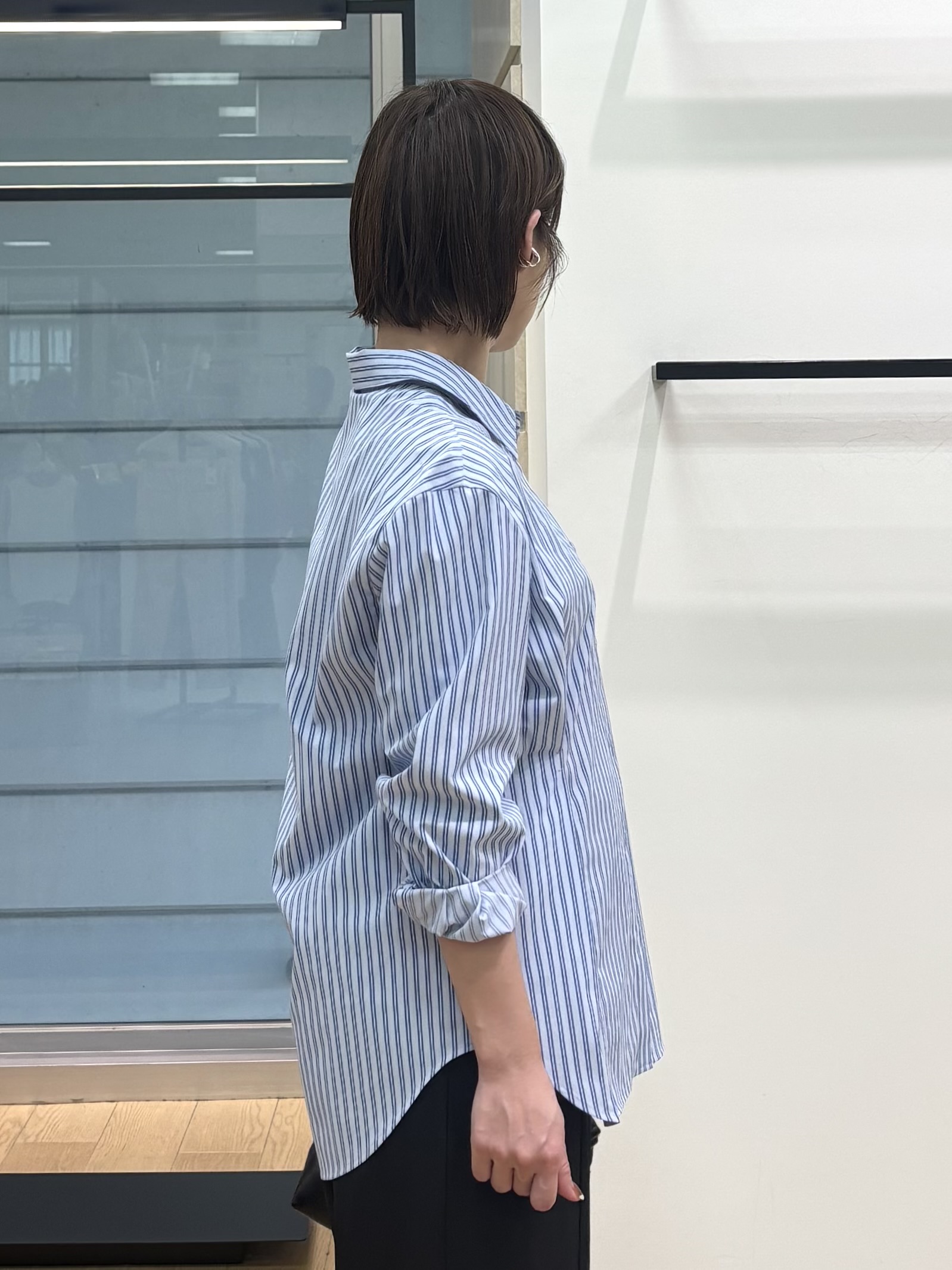 asamiさんの「INDIVI｜【UV／接触冷感／高ストレッチ】フロントタックシャツ」を使ったコーディネート