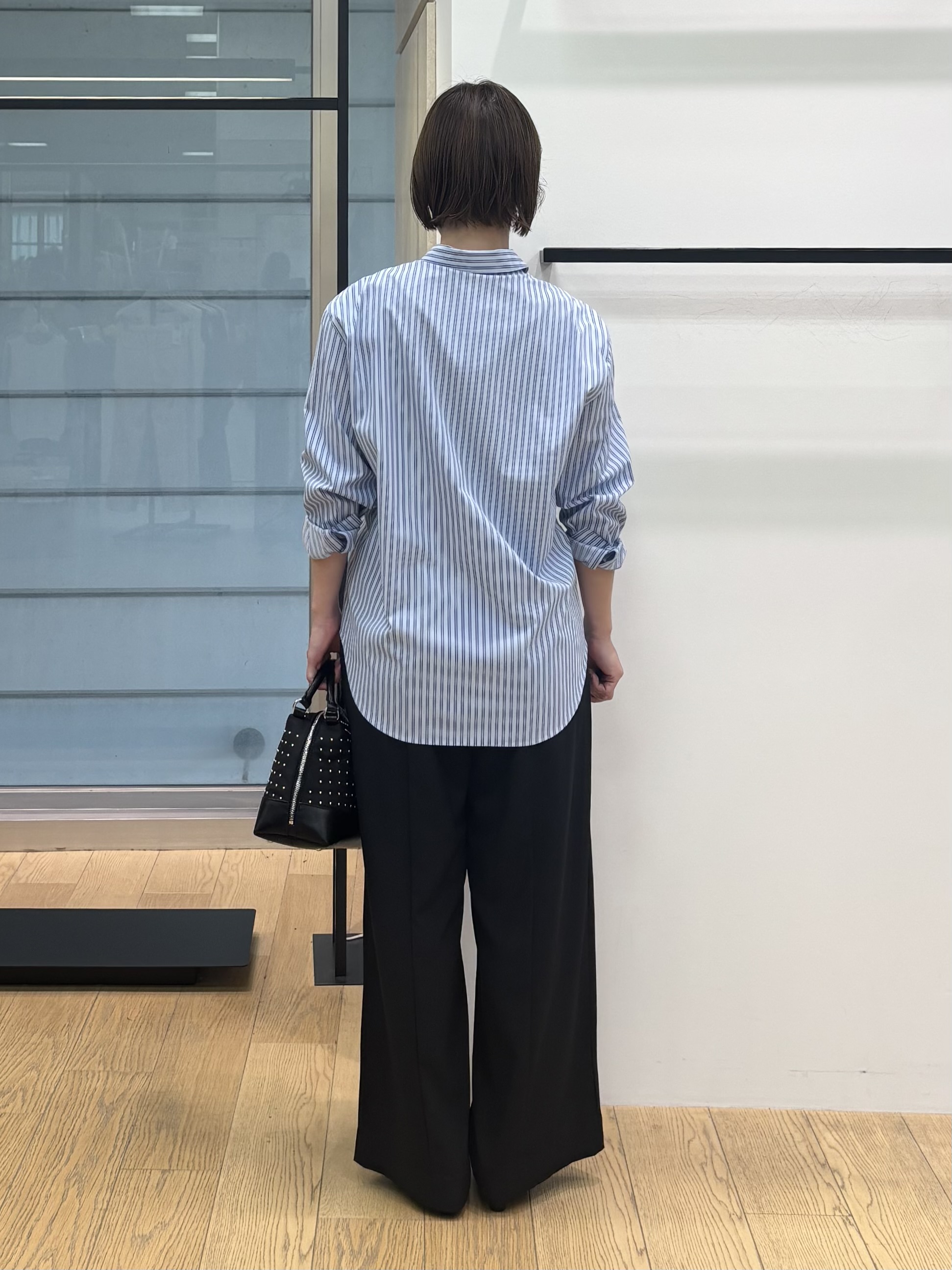 asamiさんの「INDIVI｜【UV／接触冷感／高ストレッチ】フロントタックシャツ」を使ったコーディネート