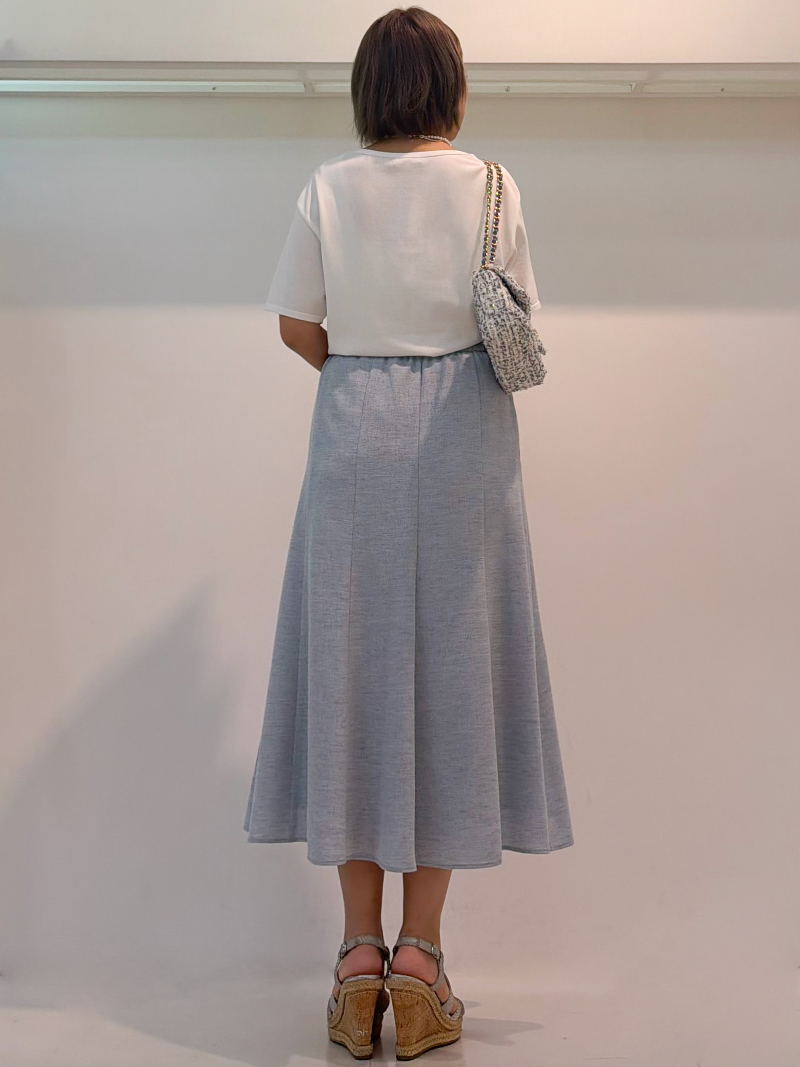 chiiさんの「COUP DE CHANCE｜【手洗い可／日本製／接触冷感】袖クロス編みニット」を使ったコーディネート