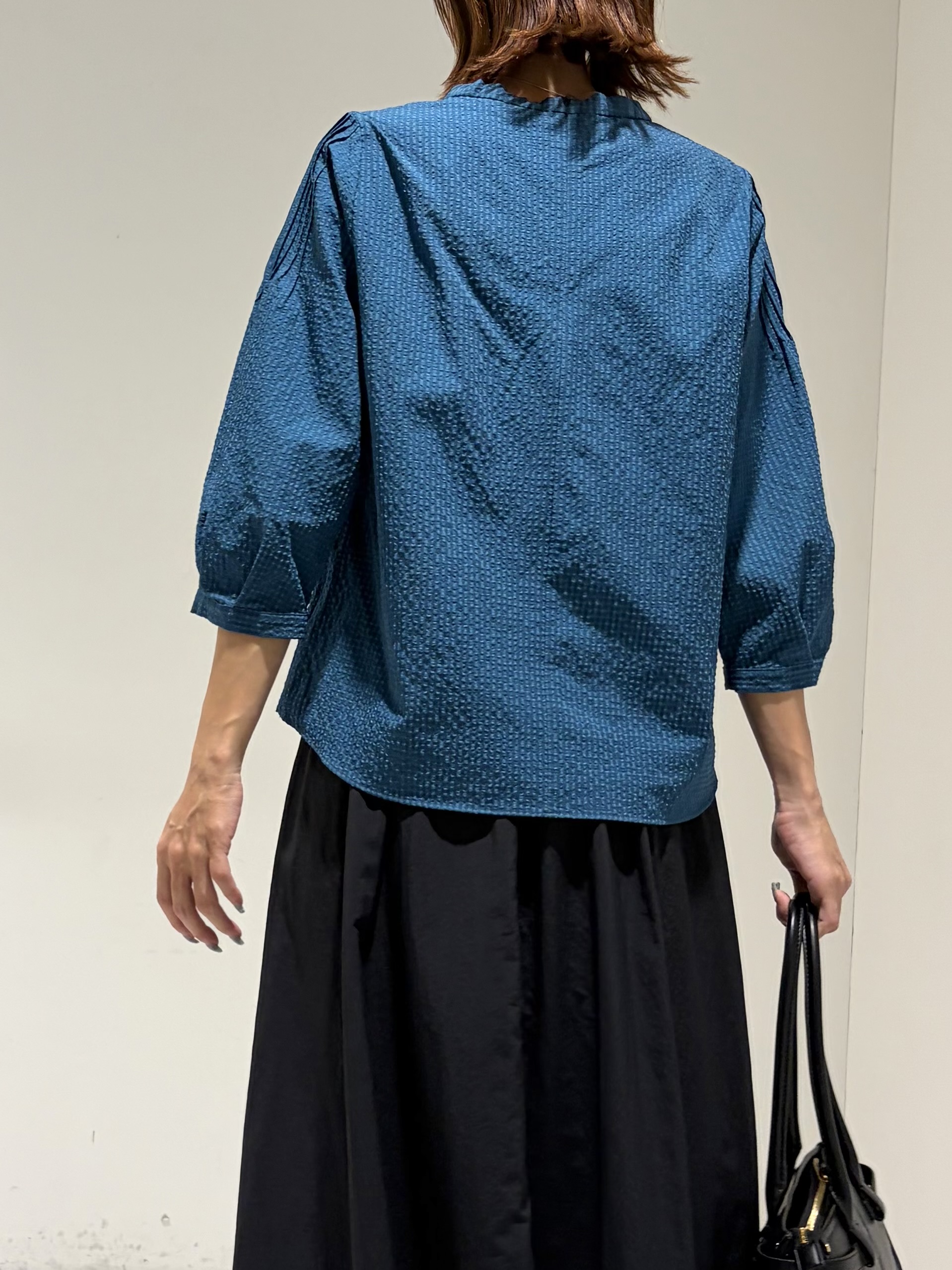 shioriさんの「INDIVI｜【UVケア／吸汗速乾】凹凸素材ミニスタンドトップス」を使ったコーディネート