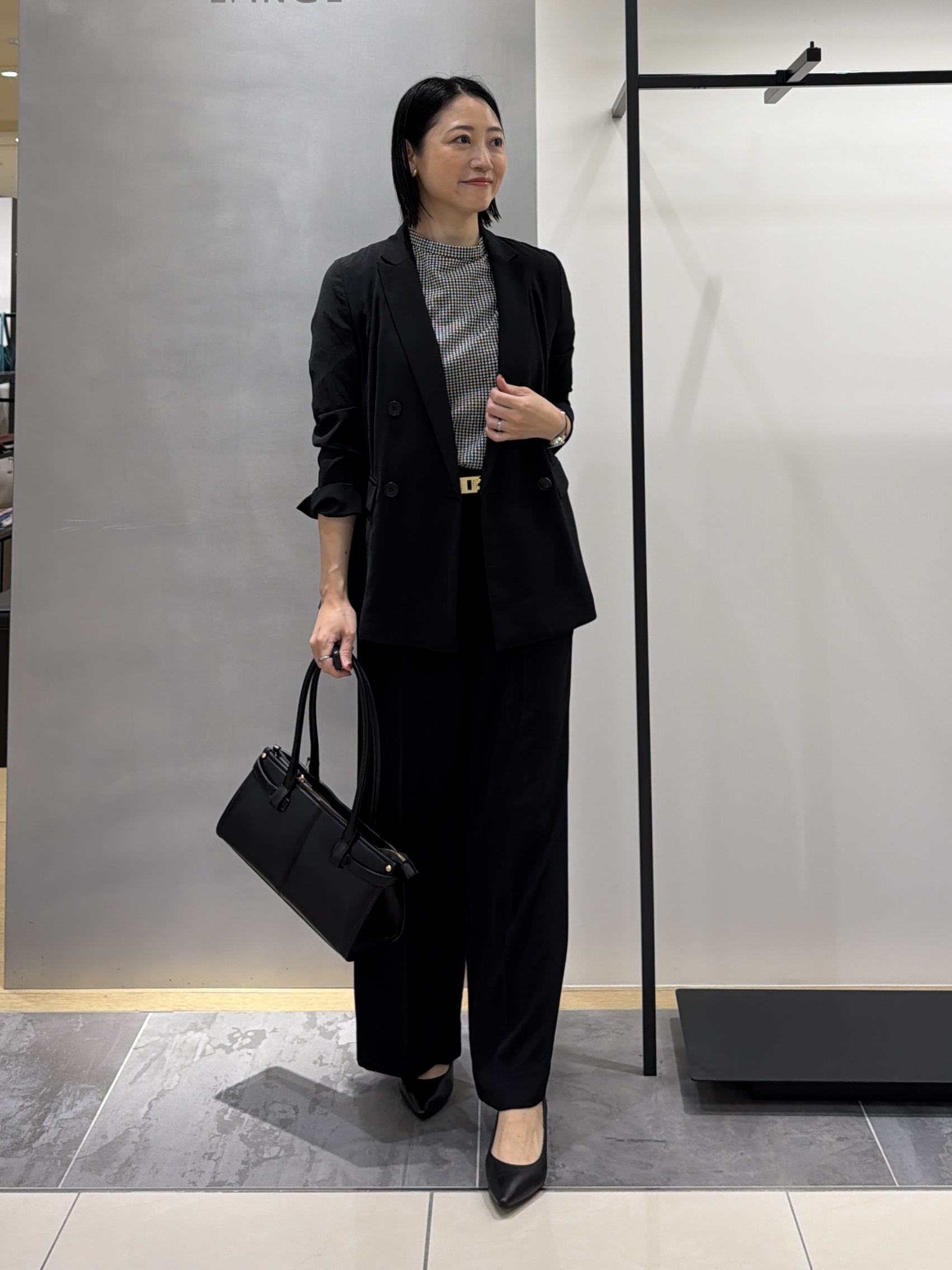 shihoさんの「INDIVI｜【洗える／多機能／SETUP可】着る日傘ダブルジャケット」を使ったコーディネート