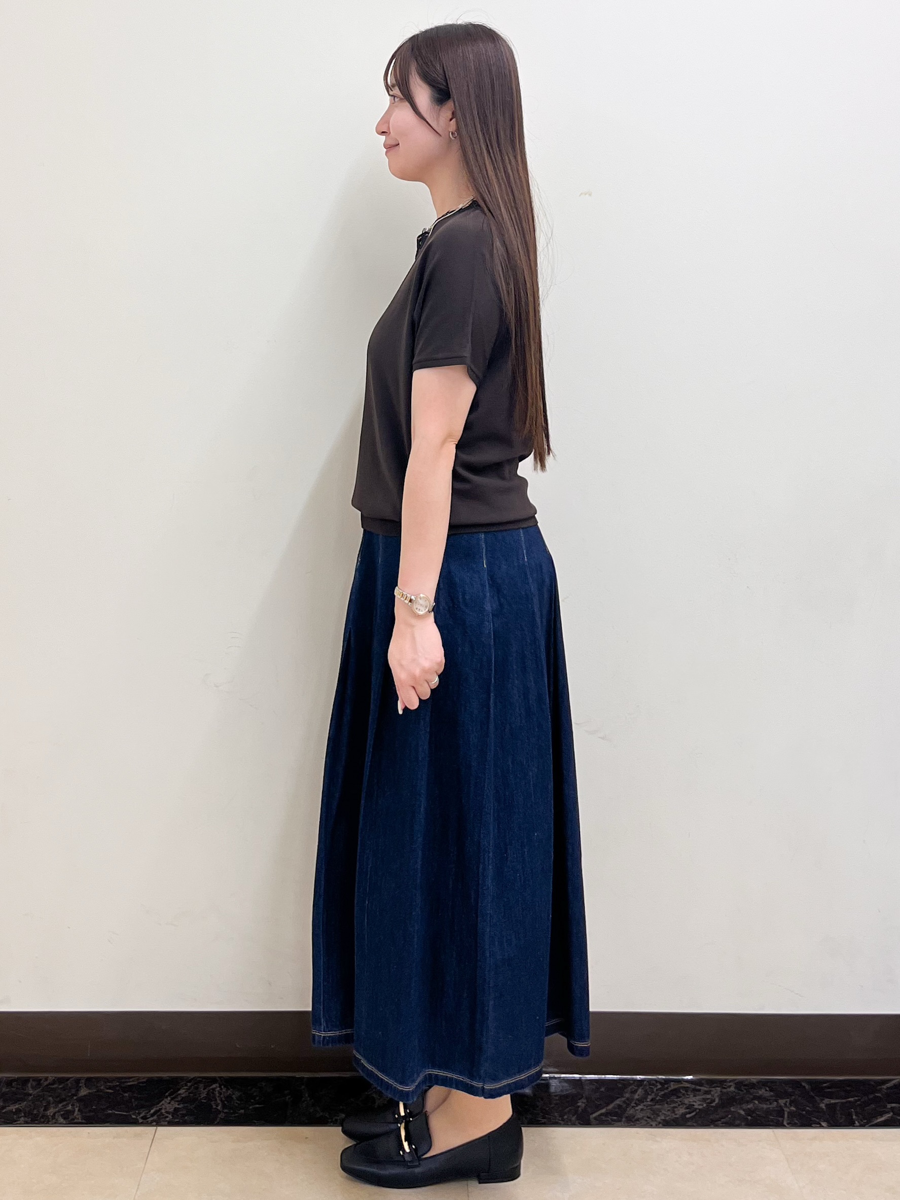 mikikoさんの「Reflect｜【二の腕カバー／手洗い可】ネックレース フレンチスリーブニット」を使ったコーディネート