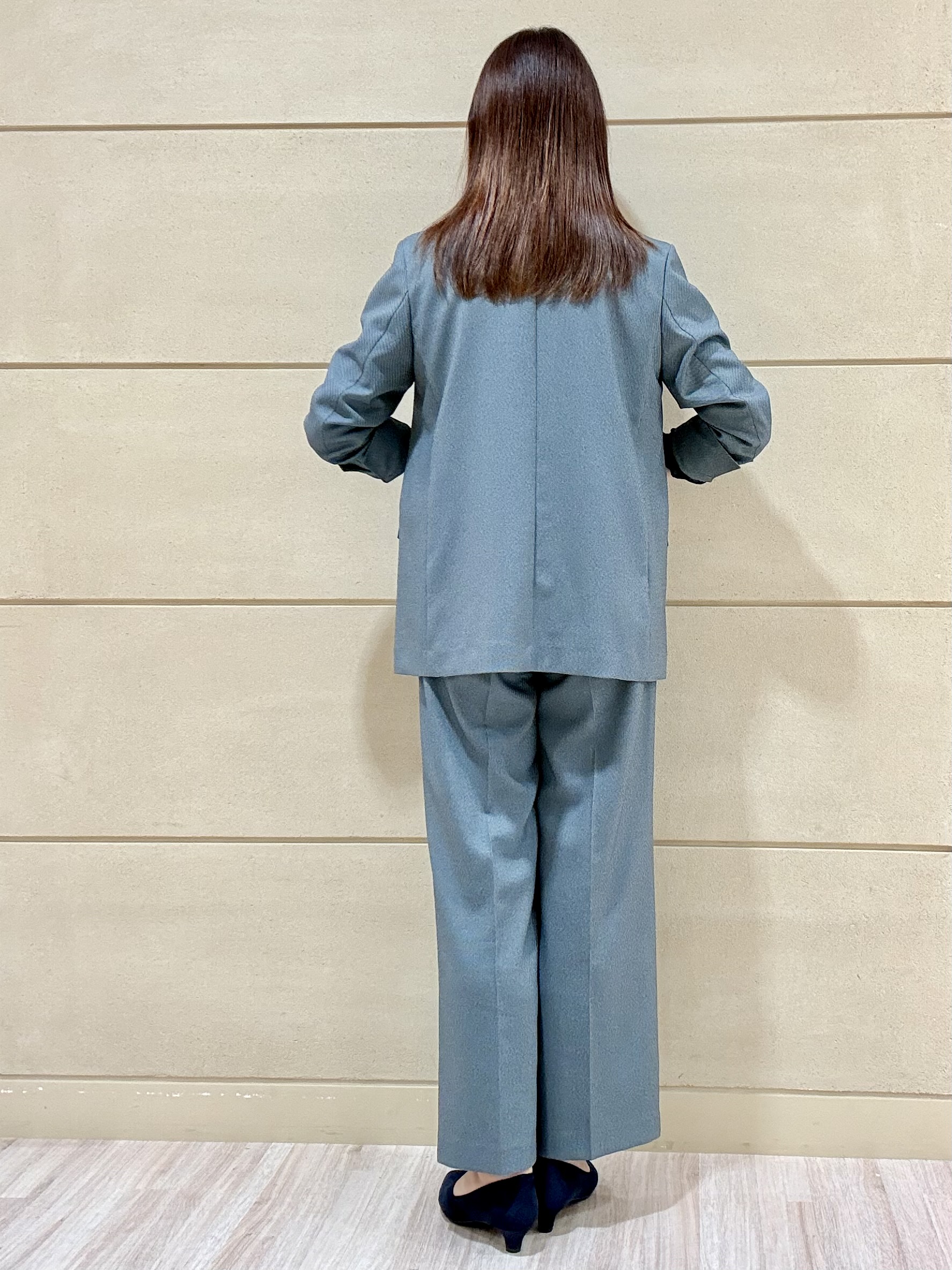 Marさんの「Reflect｜タックデザイン ラグランスリーブブラウス」を使ったコーディネート