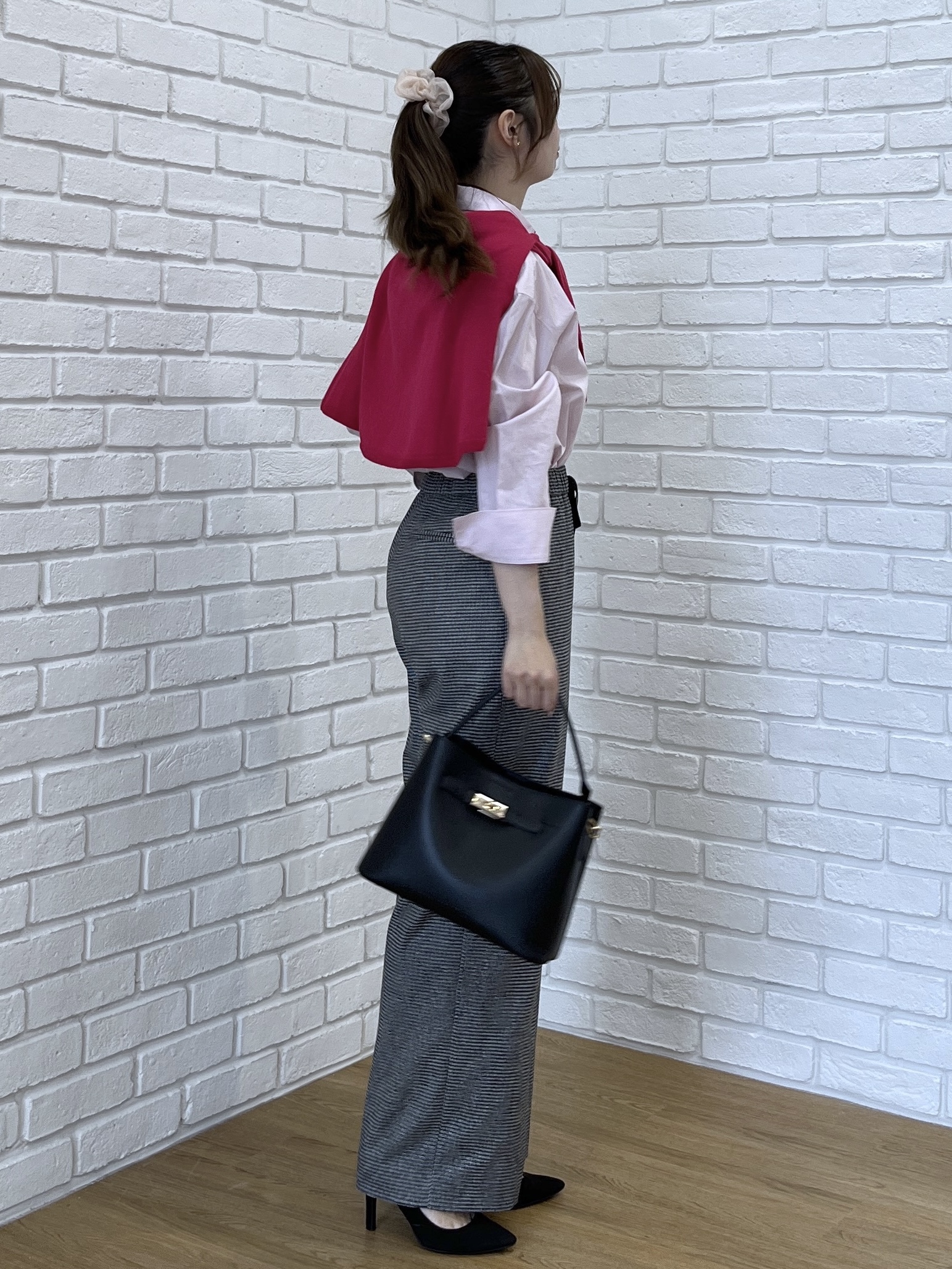 Saekoさんの「UNTITLED｜【6色展開/コットン100】カラーベーシックシャツ」を使ったコーディネート