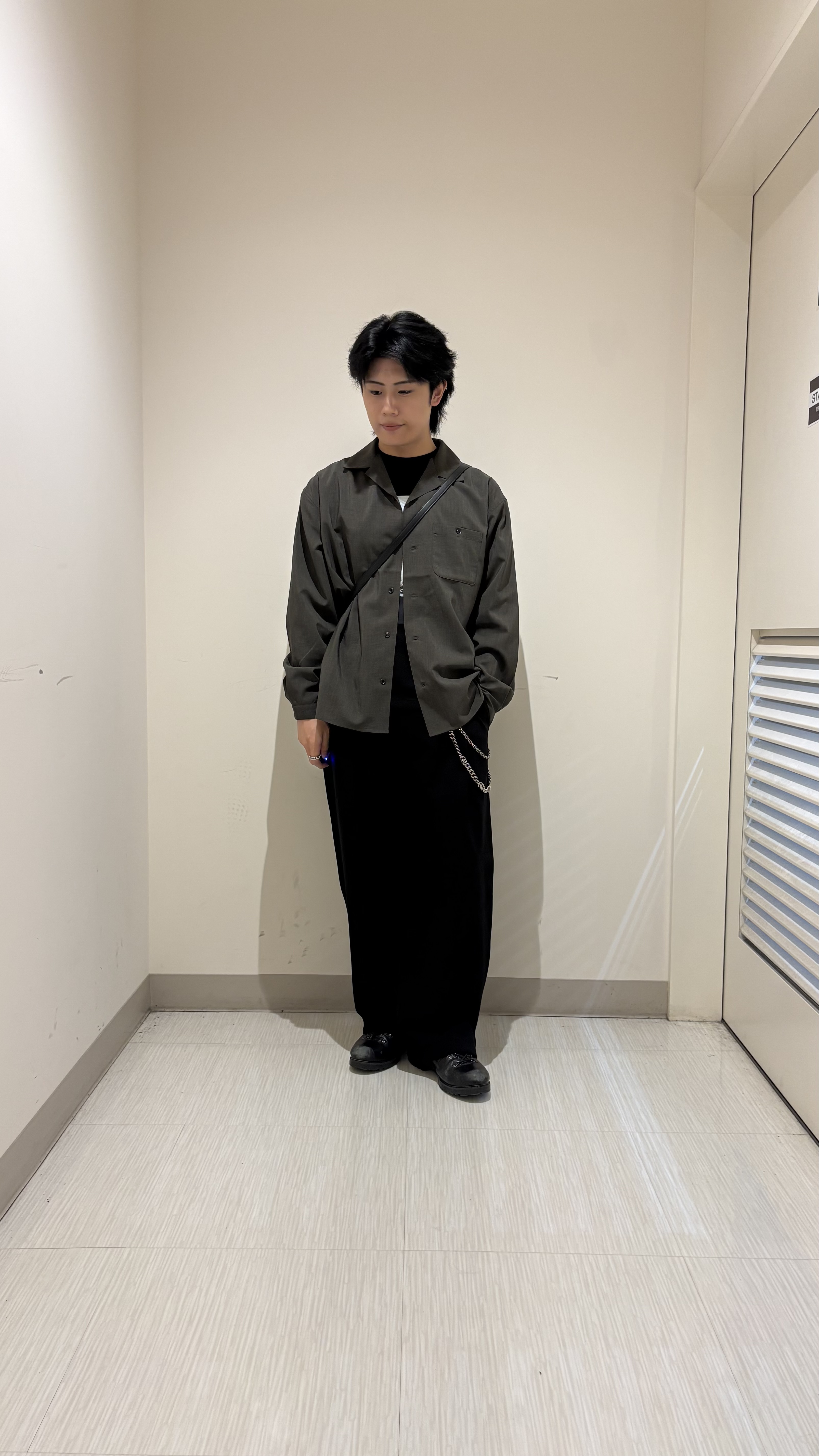 辻一樹さんの「tk.TAKEO KIKUCHI｜【接触冷感/UVカット】テックリネンシャツ」を使ったコーディネート