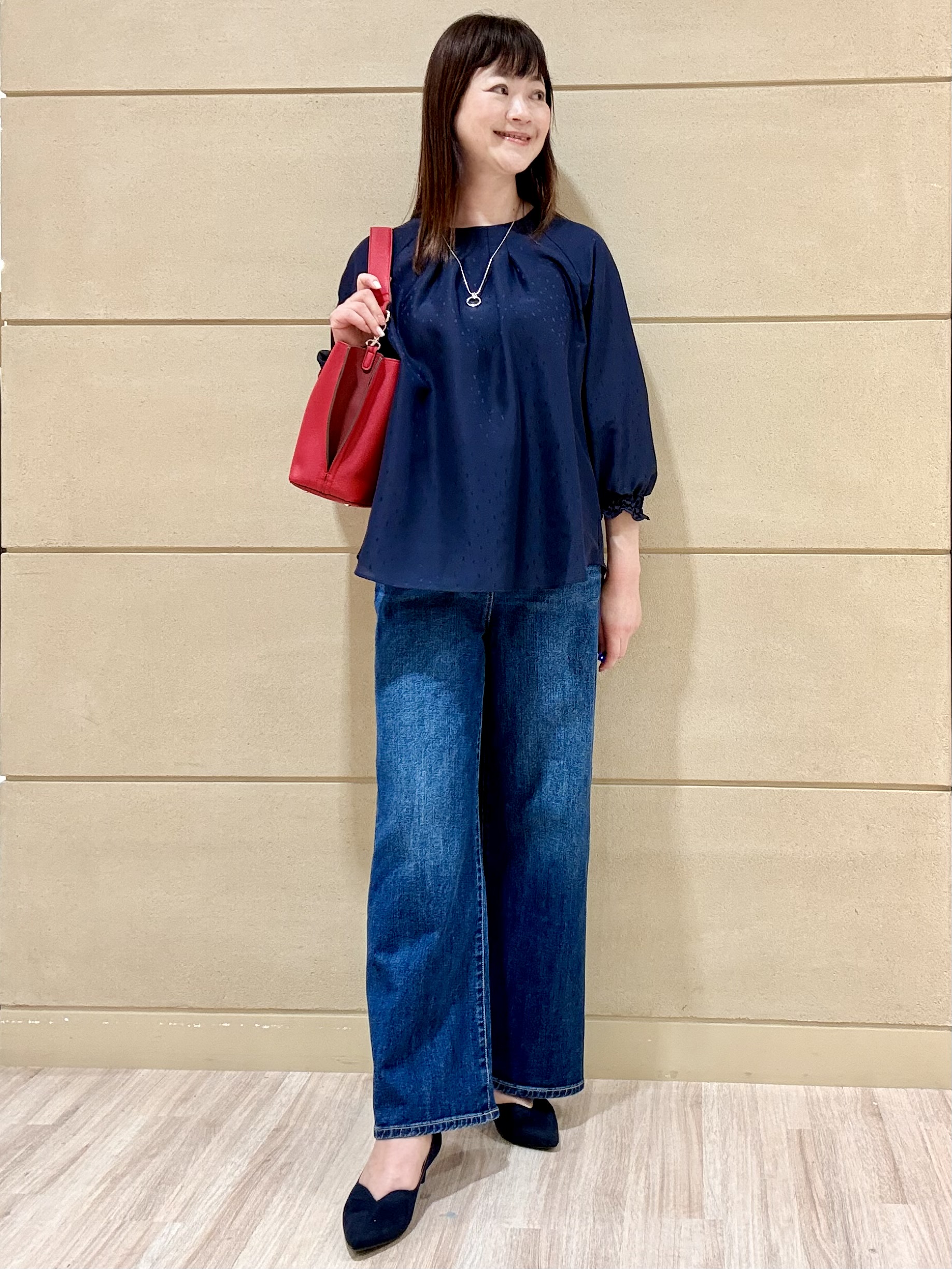 Marさんの「Reflect｜タックデザイン ラグランスリーブブラウス」を使ったコーディネート