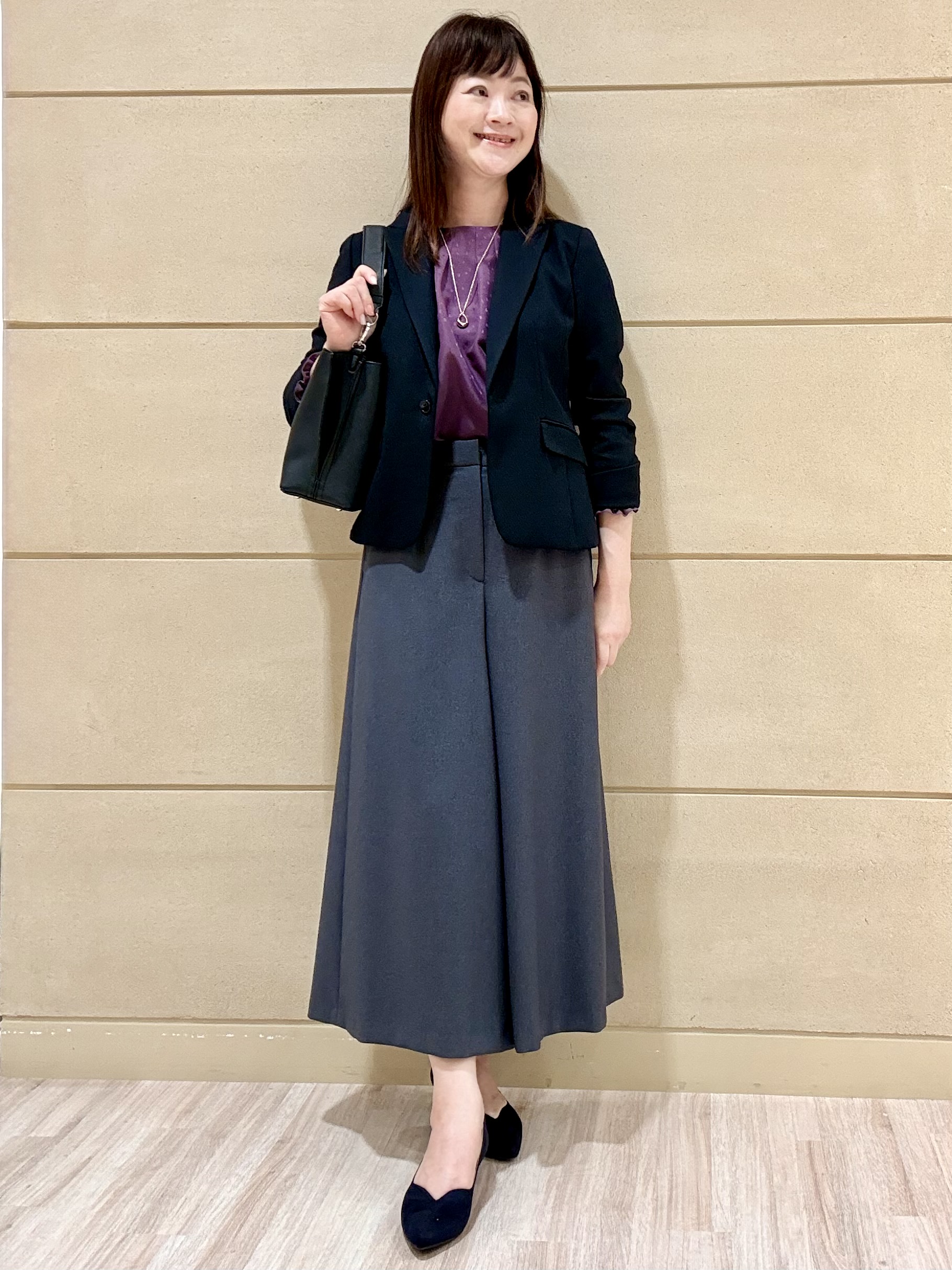 Marさんの「Reflect｜タックデザイン ラグランスリーブブラウス」を使ったコーディネート